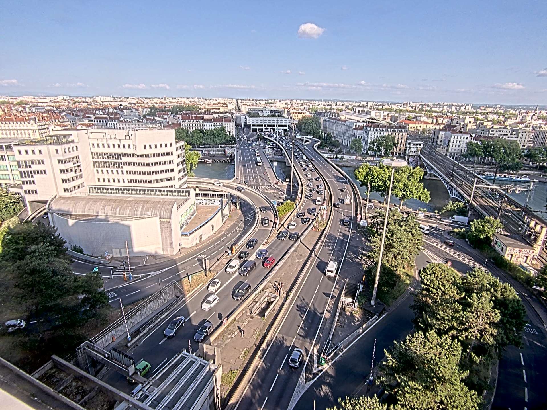 Caméra autoroute à Lyon Perrache à l'entrée Sud du Tunnel sous Fourvière, en direction de Marseille