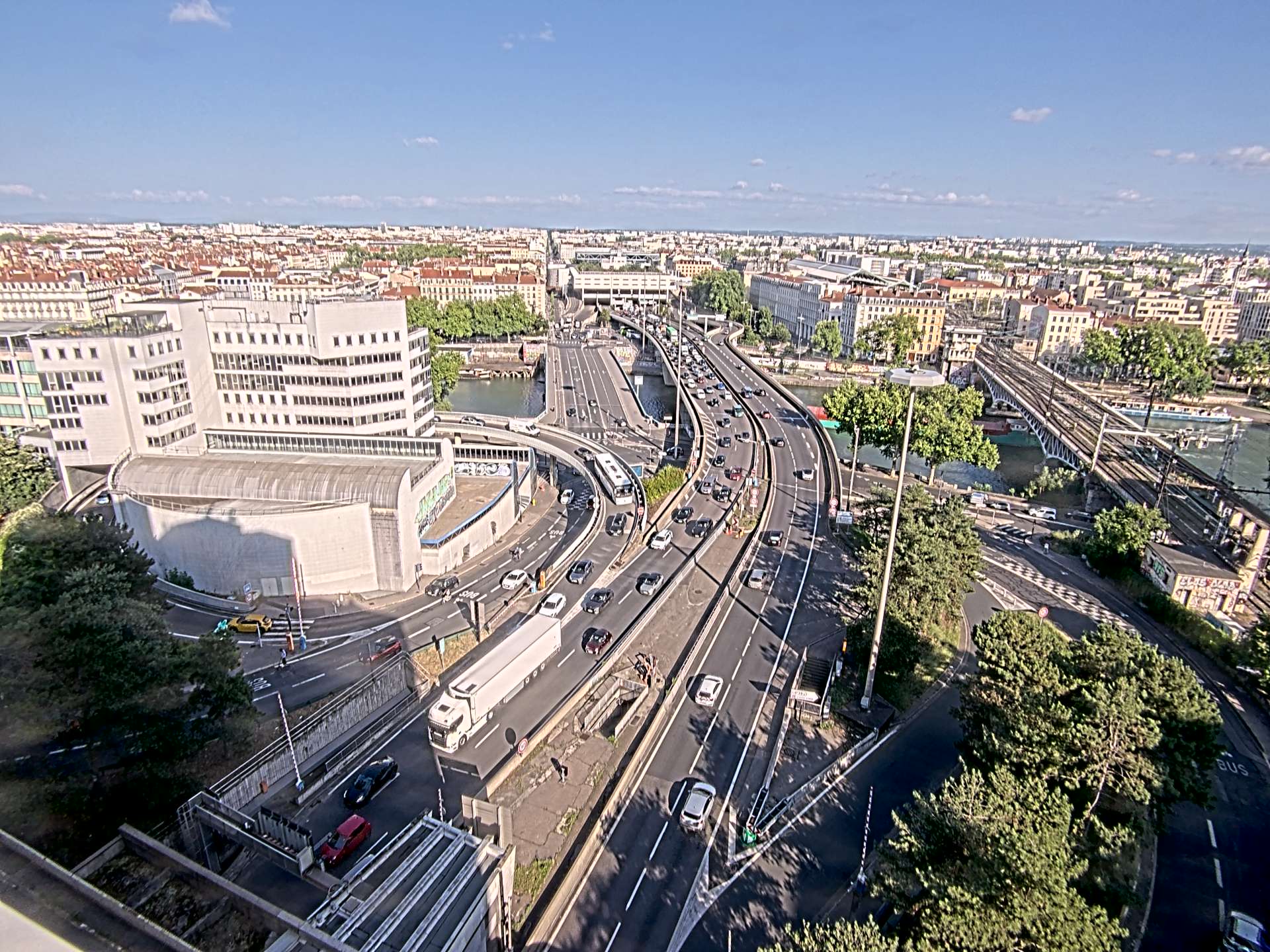 Caméra autoroute à Lyon Perrache à l'entrée Sud du Tunnel sous Fourvière, en direction de Marseille
