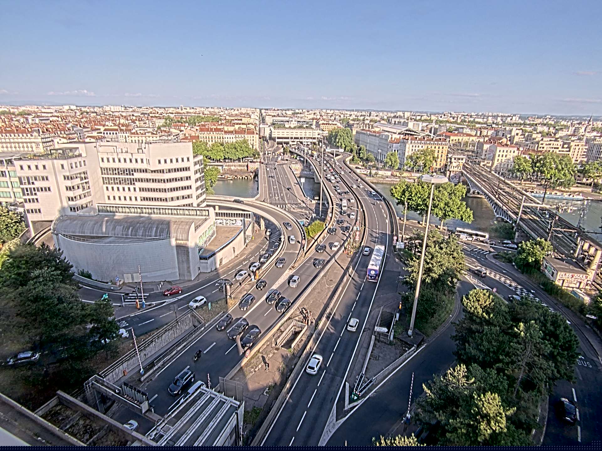 Caméra autoroute à Lyon Perrache à l'entrée Sud du Tunnel sous Fourvière, en direction de Marseille