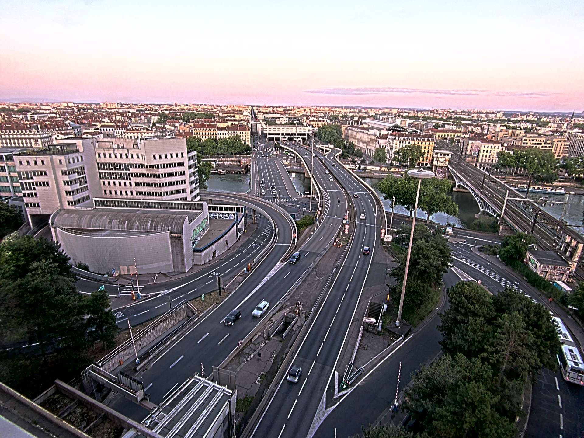 Caméra autoroute à Lyon Perrache à l'entrée Sud du Tunnel sous Fourvière, en direction de Marseille