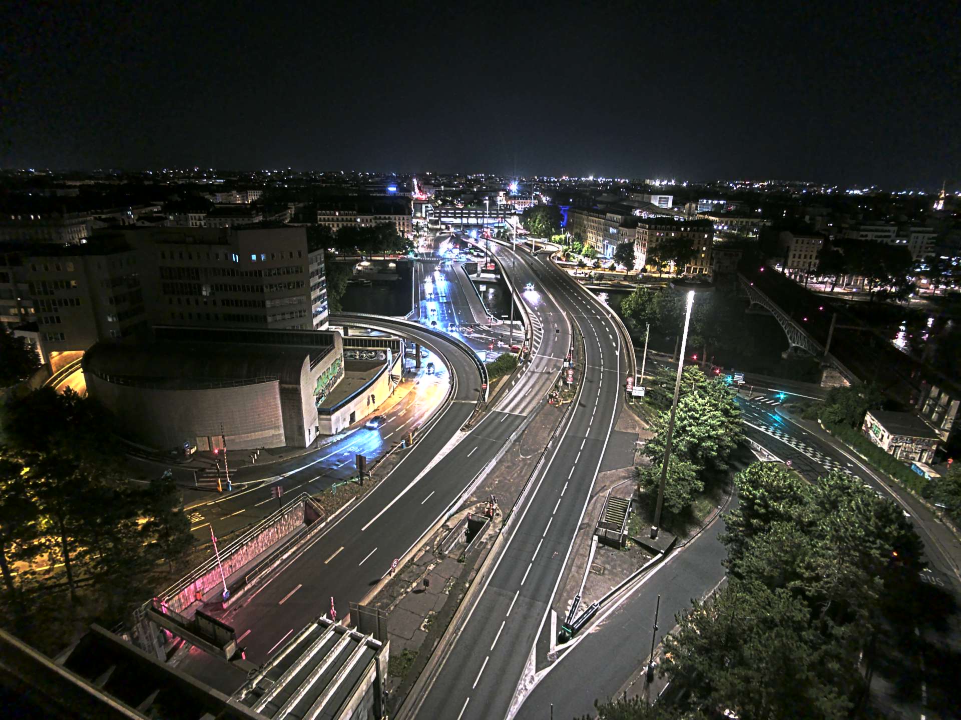 Caméra autoroute à Lyon Perrache à l'entrée Sud du Tunnel sous Fourvière, en direction de Marseille