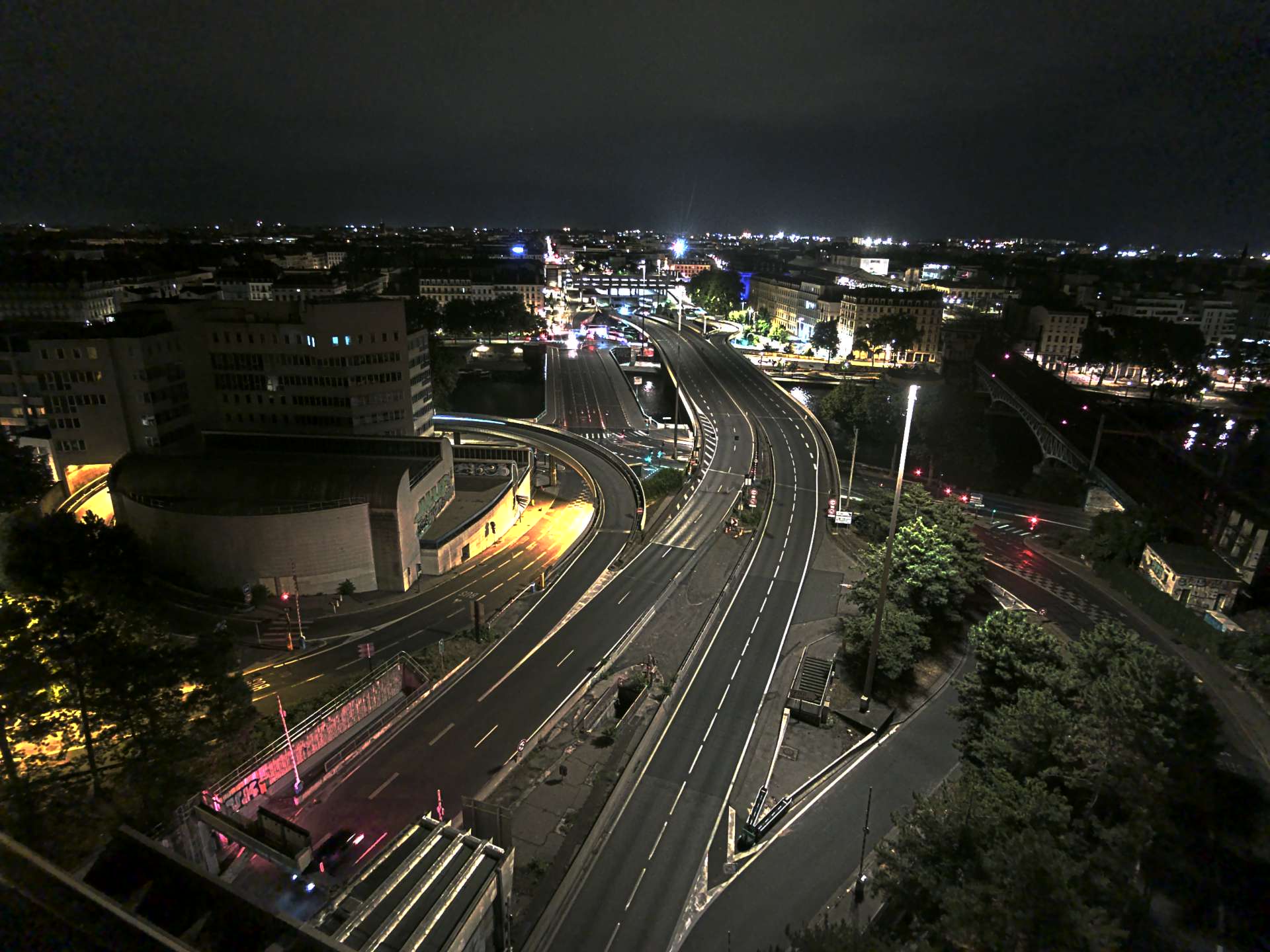 Caméra autoroute à Lyon Perrache à l'entrée Sud du Tunnel sous Fourvière, en direction de Marseille