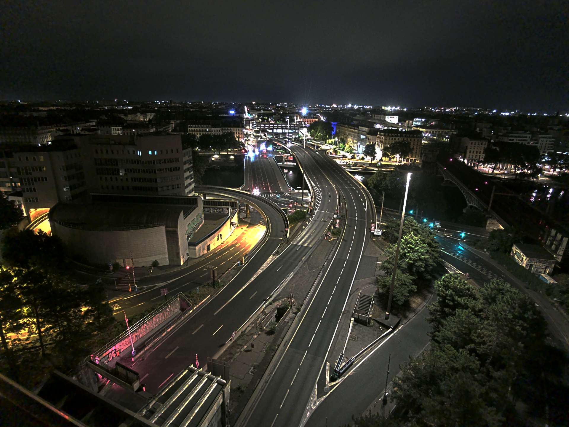 Caméra autoroute à Lyon Perrache à l'entrée Sud du Tunnel sous Fourvière, en direction de Marseille