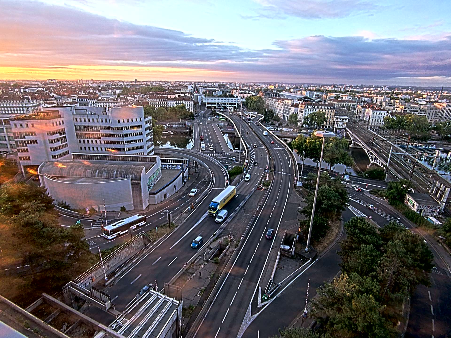 Caméra autoroute à Lyon Perrache à l'entrée Sud du Tunnel sous Fourvière, en direction de Marseille