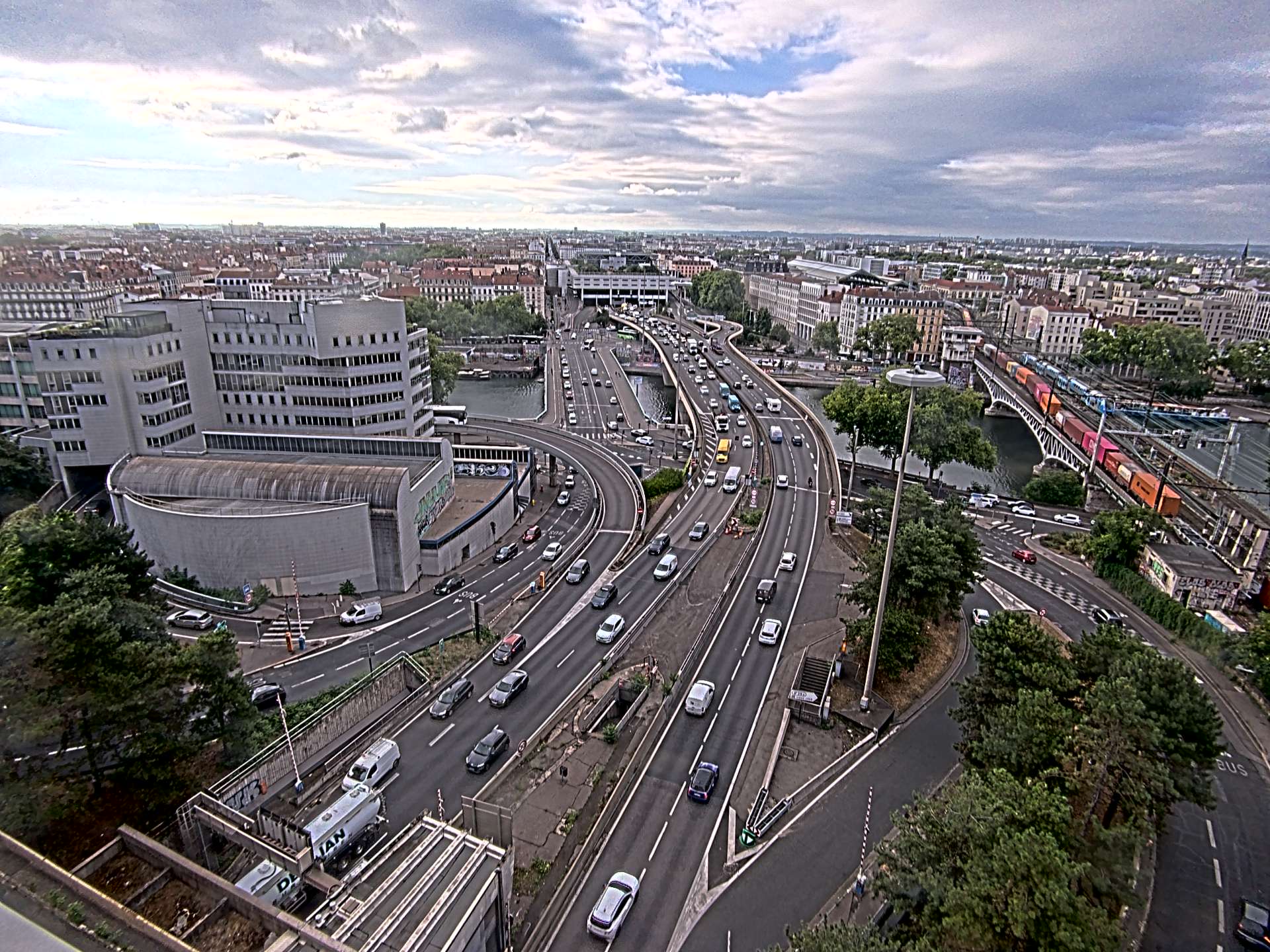 Caméra autoroute à Lyon Perrache à l'entrée Sud du Tunnel sous Fourvière, en direction de Marseille