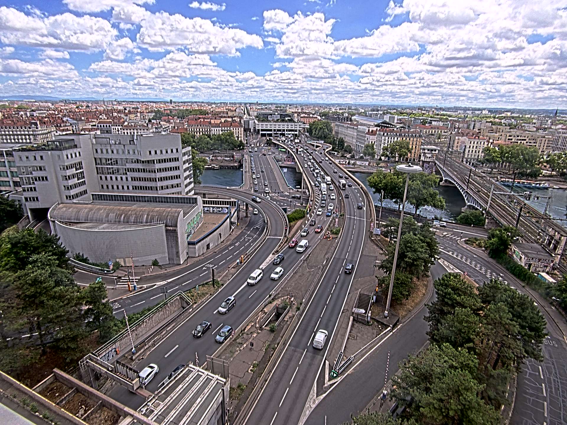 Caméra autoroute à Lyon Perrache à l'entrée Sud du Tunnel sous Fourvière, en direction de Marseille