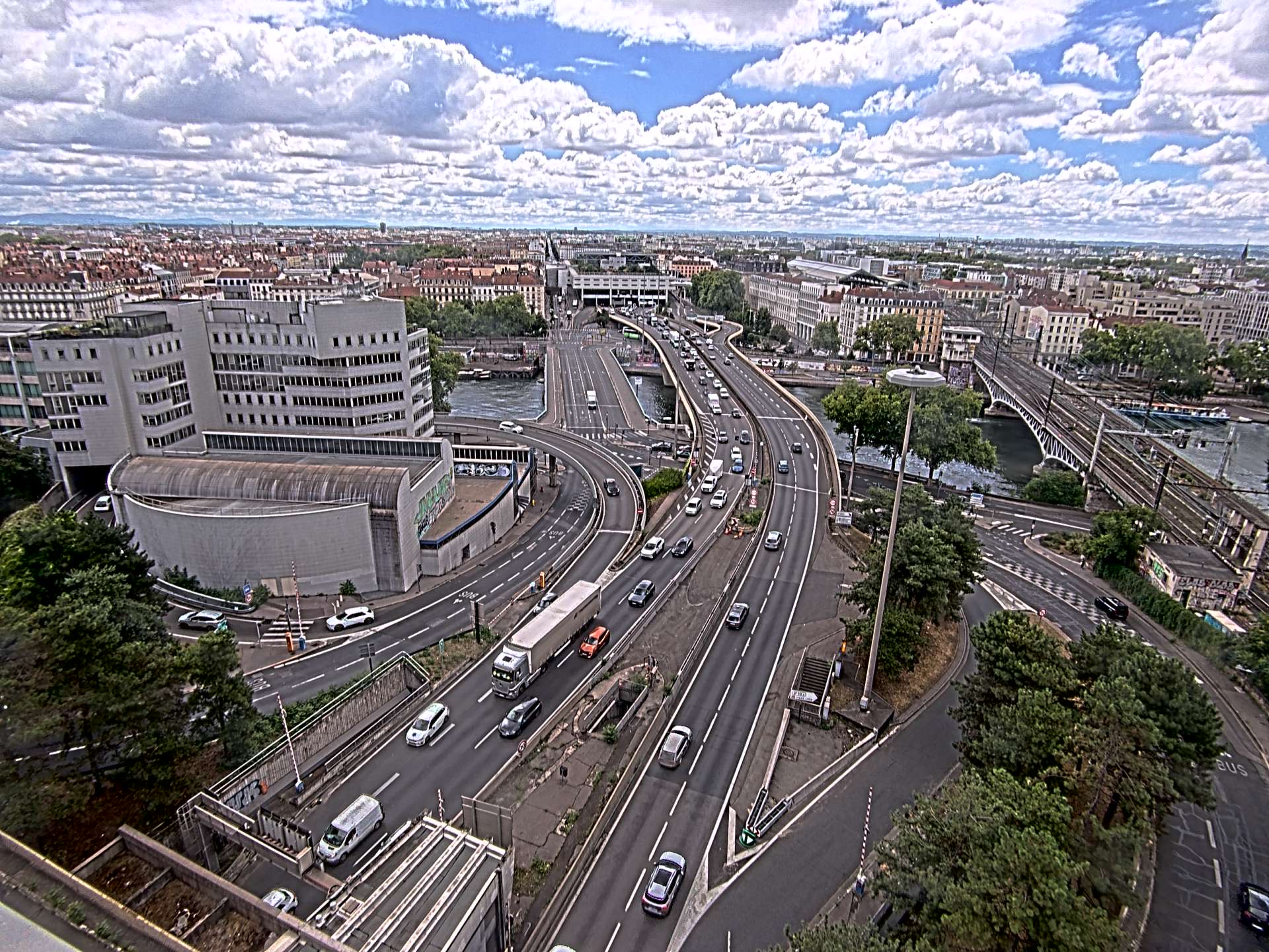Caméra autoroute à Lyon Perrache à l'entrée Sud du Tunnel sous Fourvière, en direction de Marseille