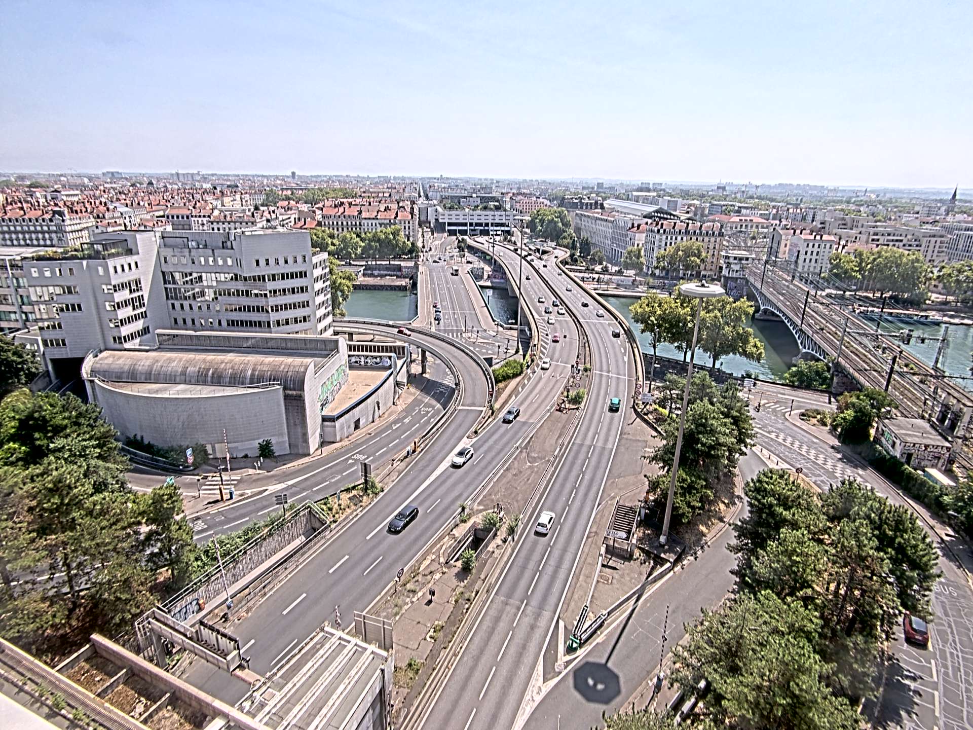 Caméra autoroute à Lyon Perrache à l'entrée Sud du Tunnel sous Fourvière, en direction de Marseille