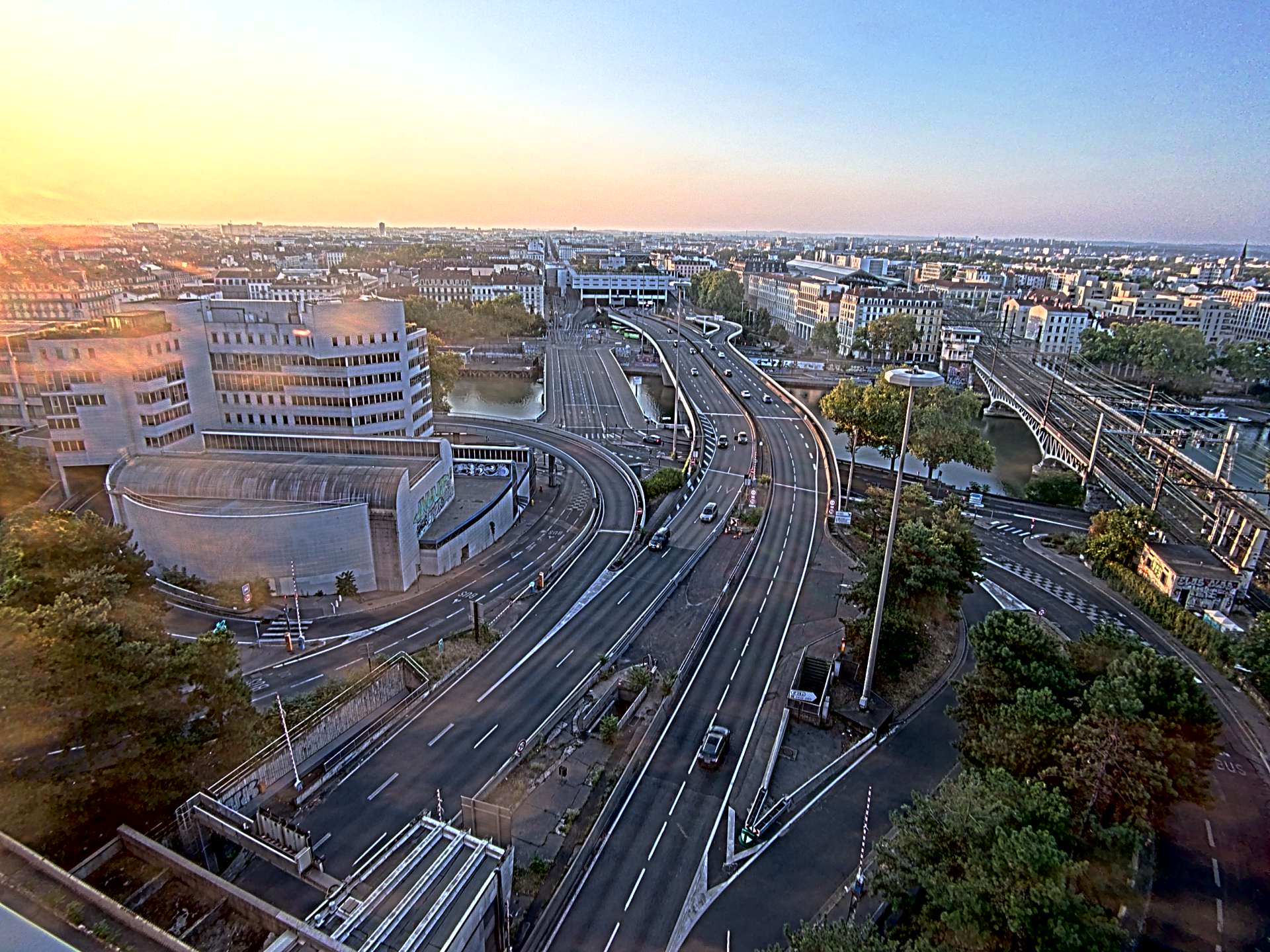 Caméra autoroute à Lyon Perrache à l'entrée Sud du Tunnel sous Fourvière, en direction de Marseille