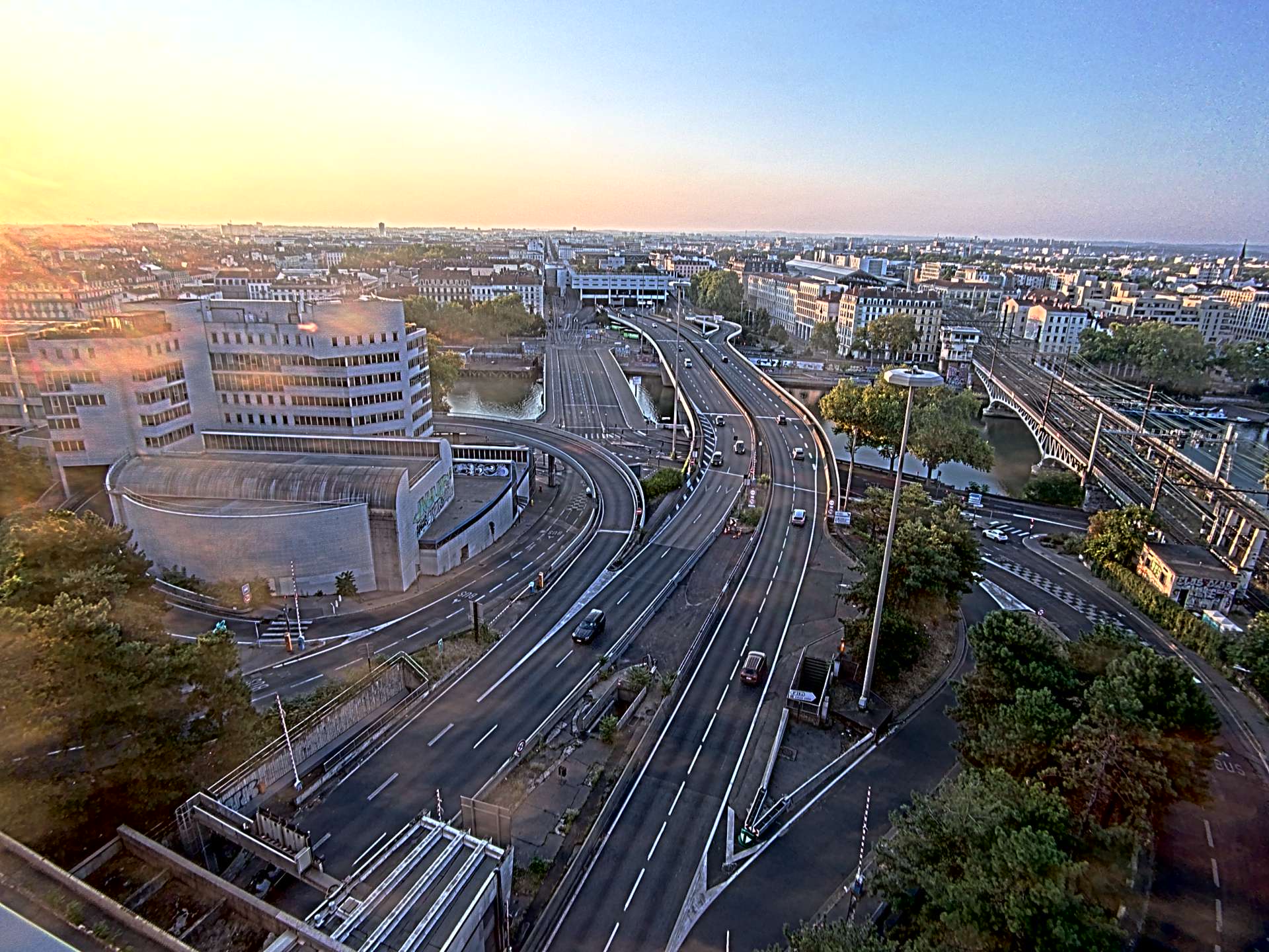 Caméra autoroute à Lyon Perrache à l'entrée Sud du Tunnel sous Fourvière, en direction de Marseille