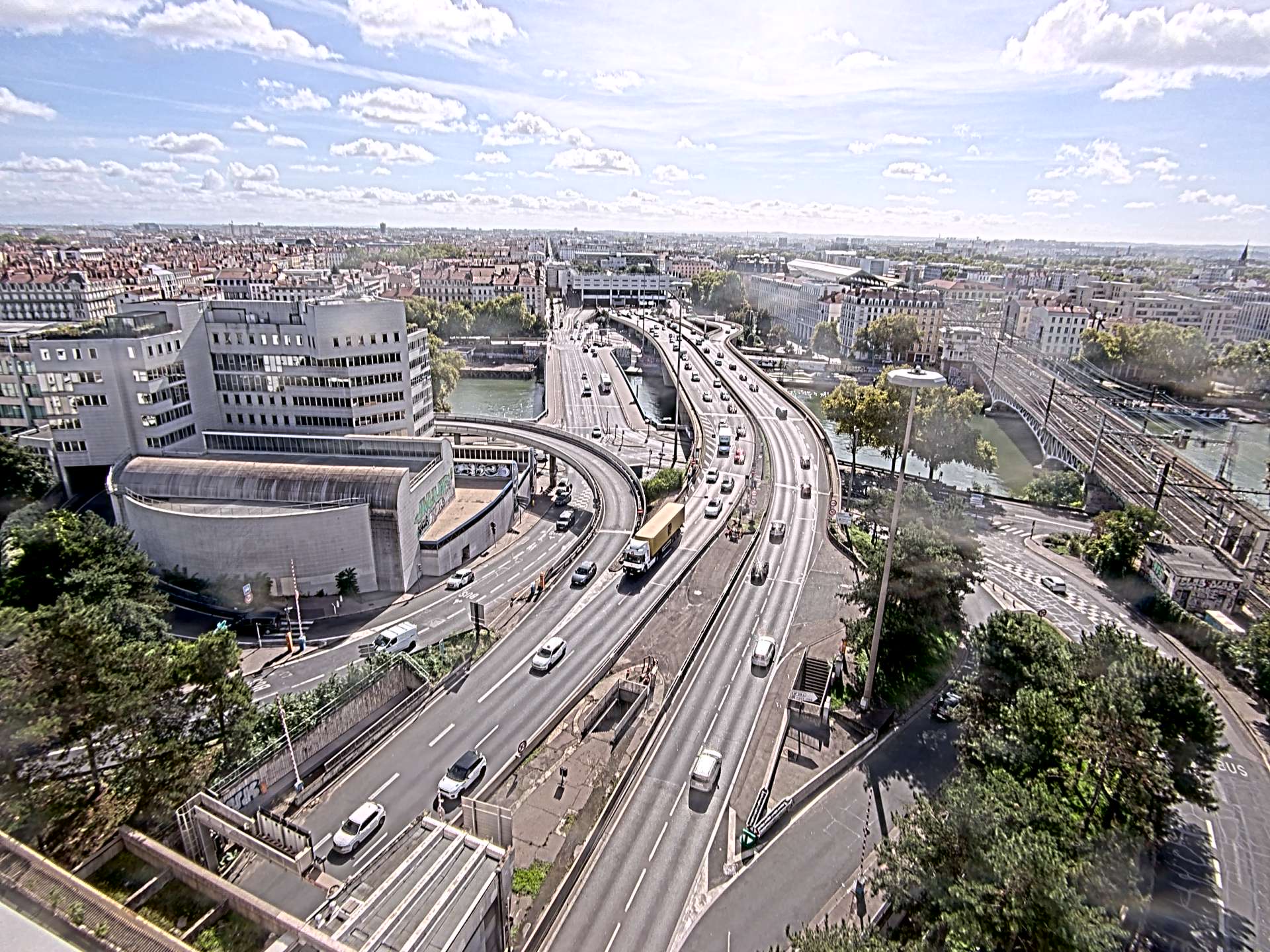 Caméra autoroute à Lyon Perrache à l'entrée Sud du Tunnel sous Fourvière, en direction de Marseille