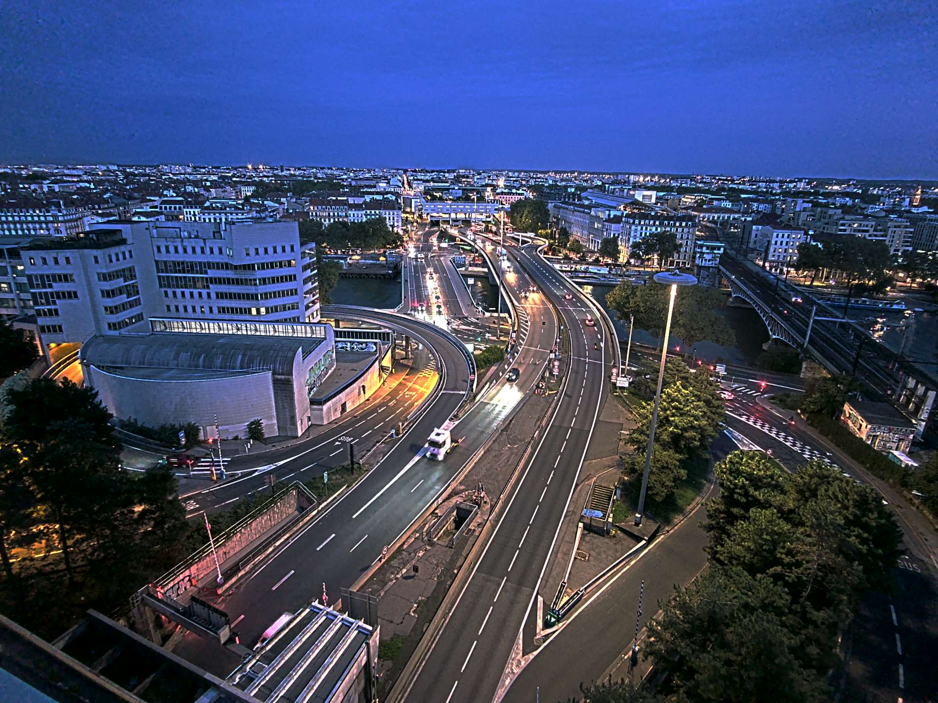Caméra autoroute à Lyon Perrache à l'entrée Sud du Tunnel sous Fourvière, en direction de Marseille