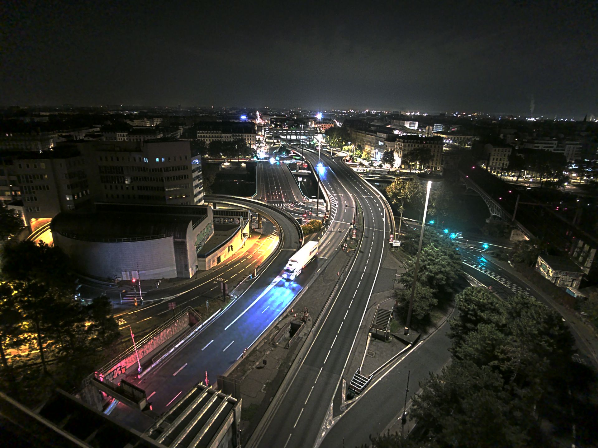 Caméra autoroute à Lyon Perrache à l'entrée Sud du Tunnel sous Fourvière, en direction de Marseille