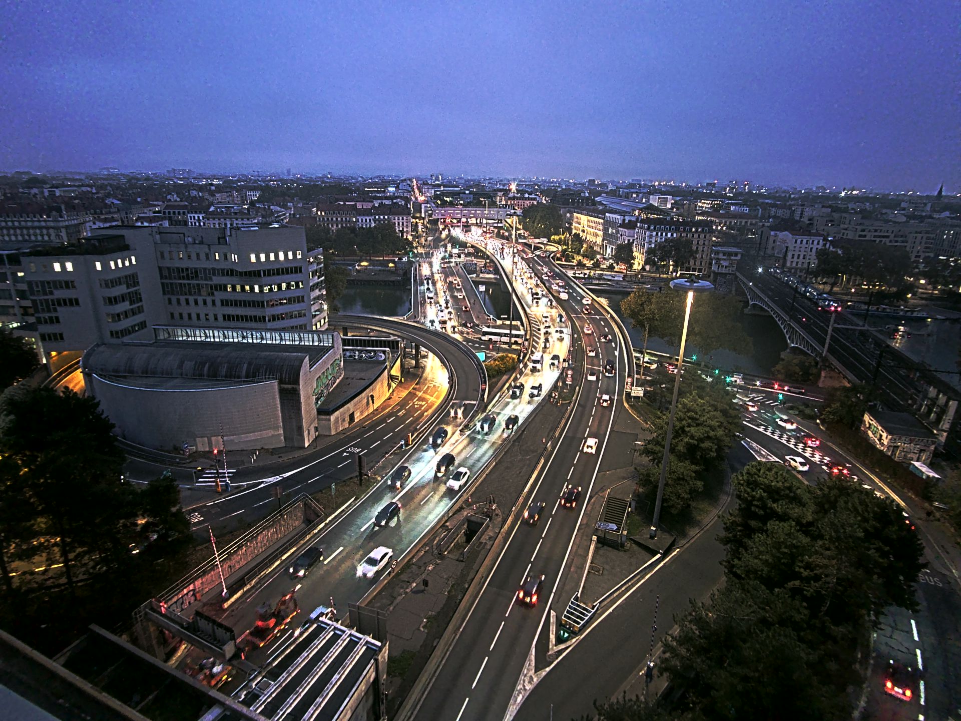 Caméra autoroute à Lyon Perrache à l'entrée Sud du Tunnel sous Fourvière, en direction de Marseille