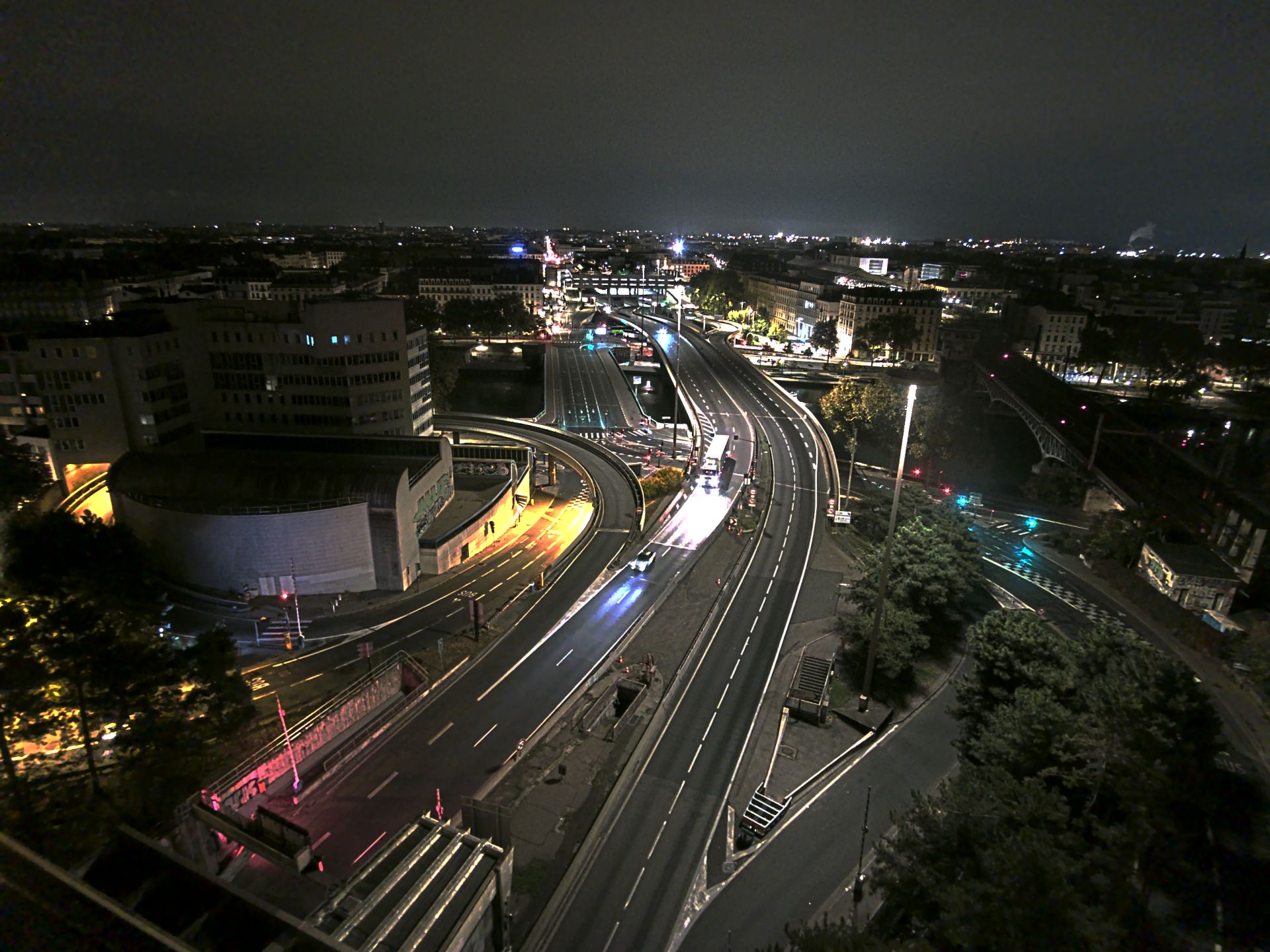 Caméra autoroute à Lyon Perrache à l'entrée Sud du Tunnel sous Fourvière, en direction de Marseille