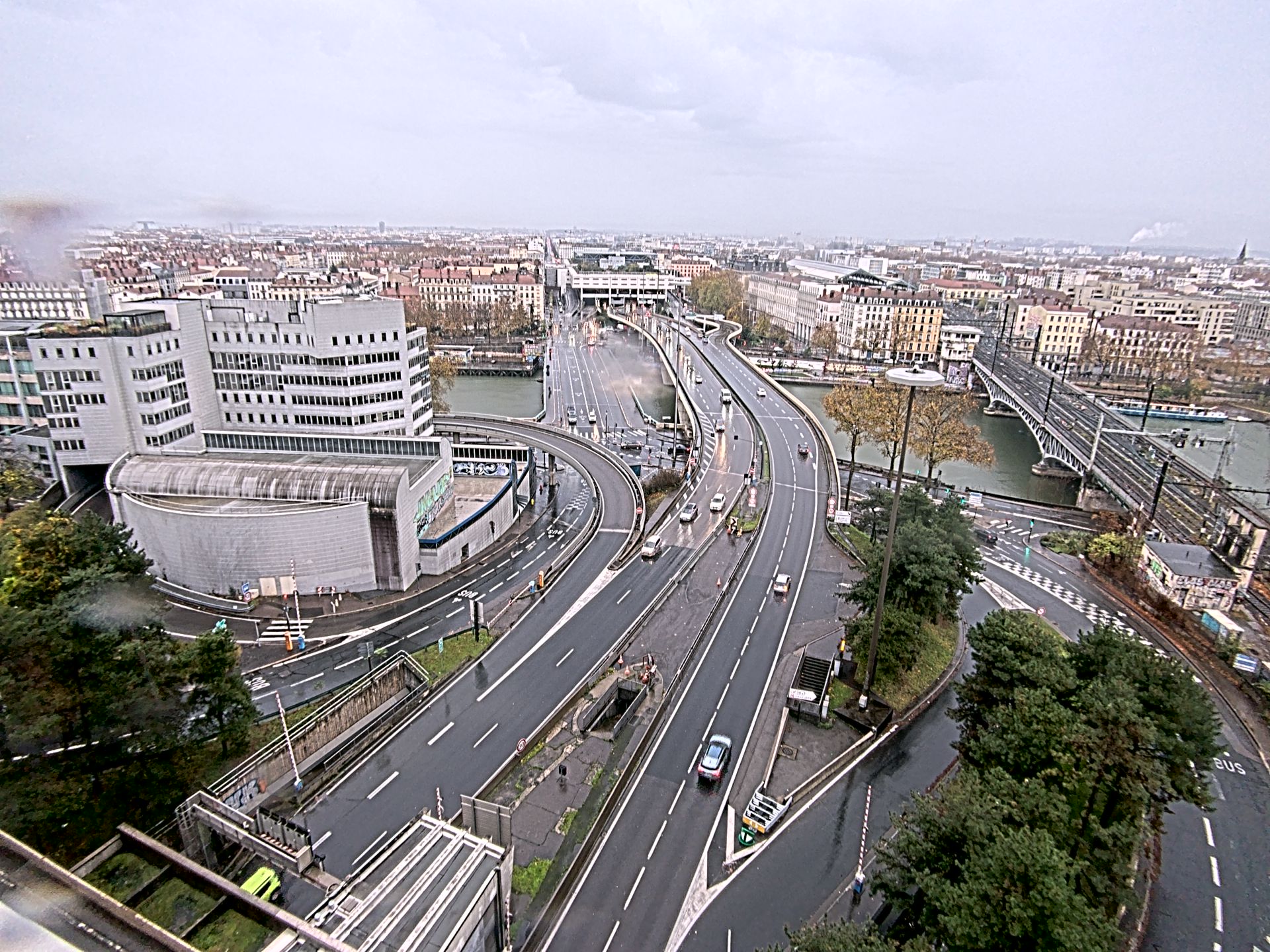 Caméra autoroute à Lyon Perrache à l'entrée Sud du Tunnel sous Fourvière, en direction de Marseille