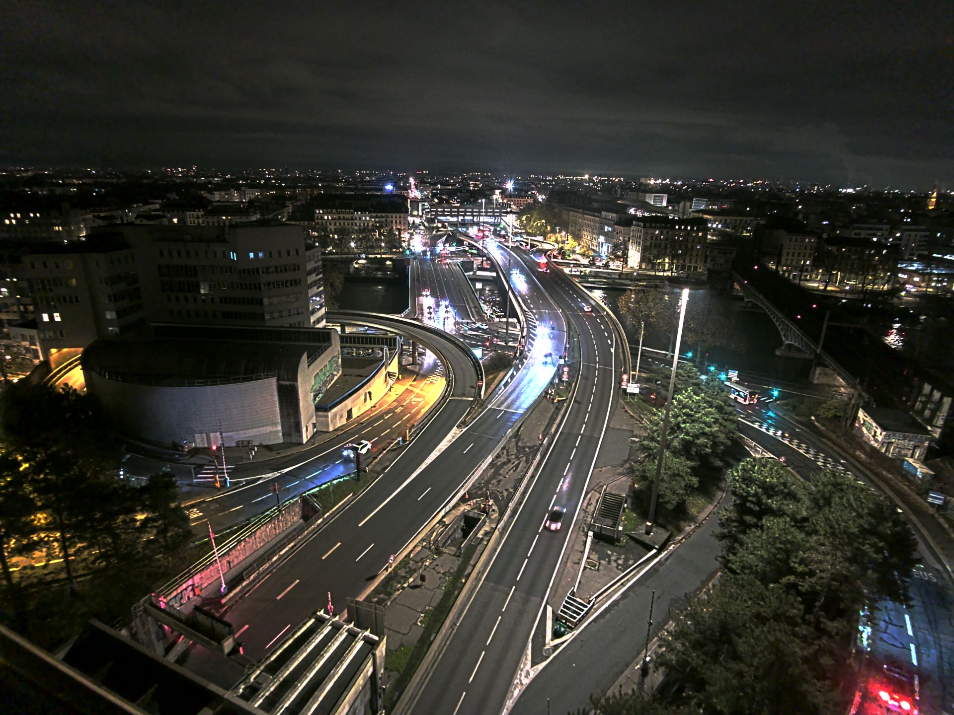 Caméra autoroute à Lyon Perrache à l'entrée Sud du Tunnel sous Fourvière, en direction de Marseille