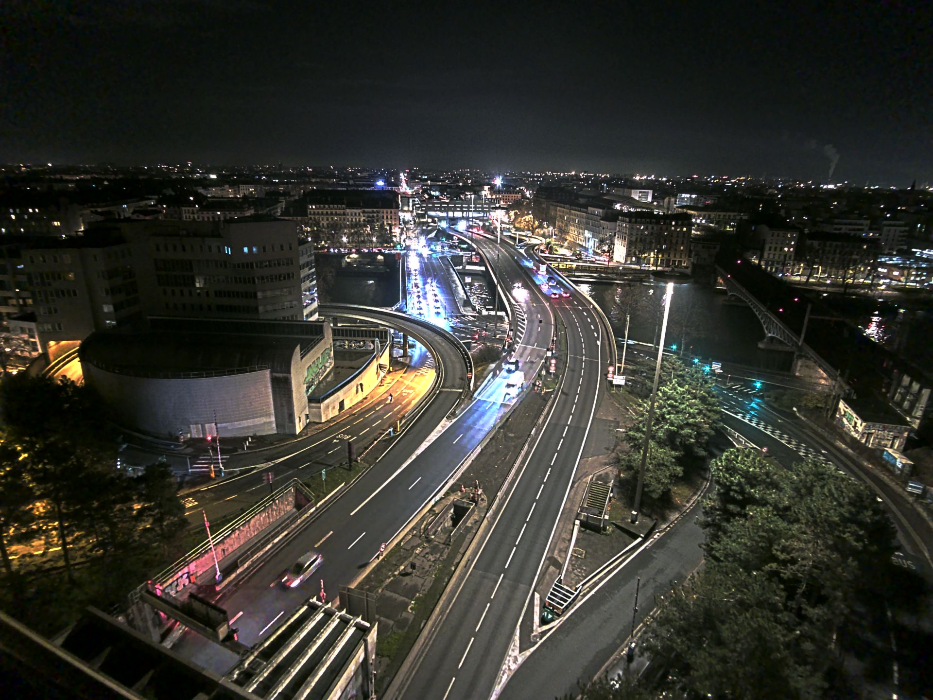 Caméra autoroute à Lyon Perrache à l'entrée Sud du Tunnel sous Fourvière, en direction de Marseille