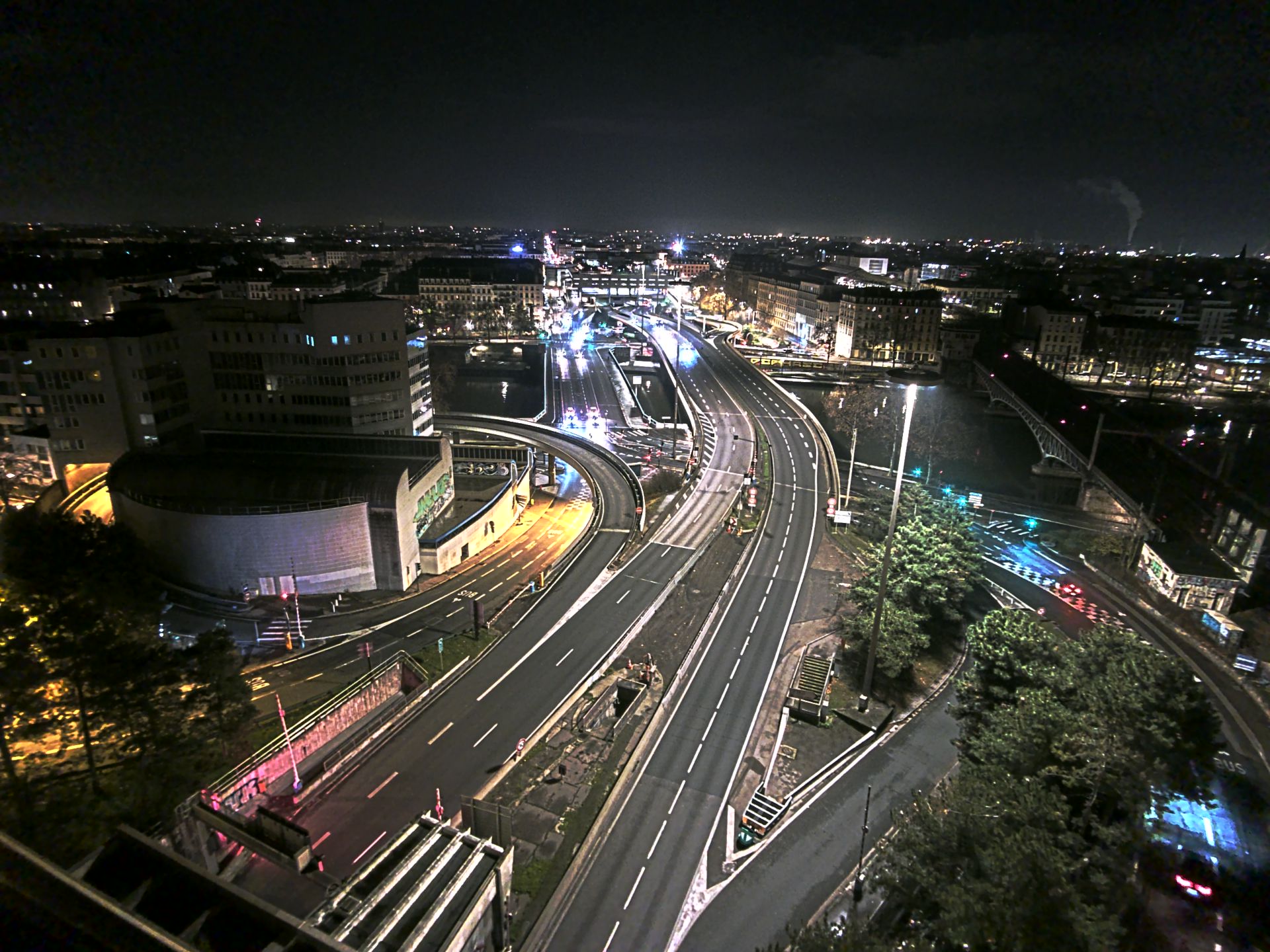 Caméra autoroute à Lyon Perrache à l'entrée Sud du Tunnel sous Fourvière, en direction de Marseille