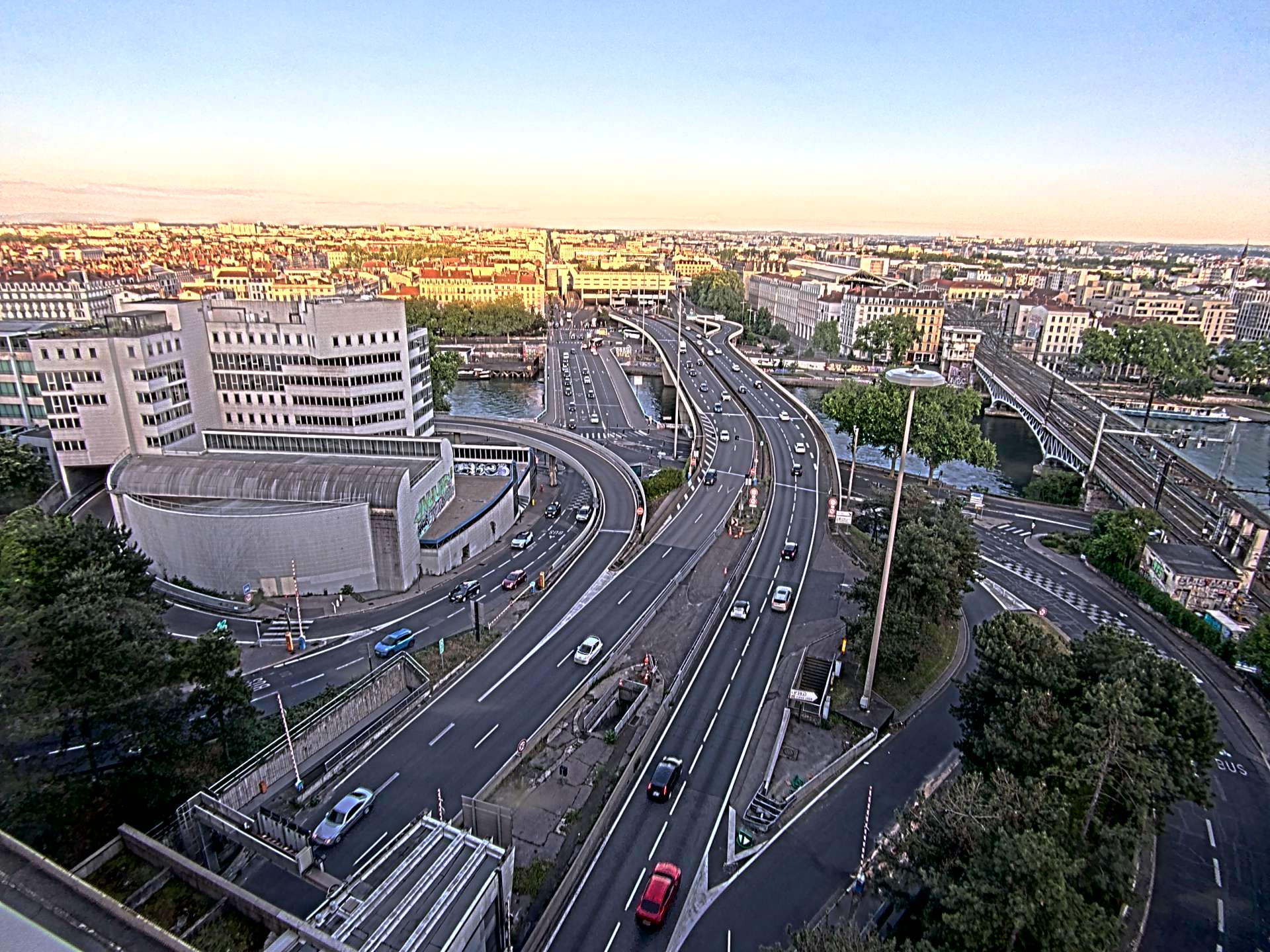 Caméra autoroute à Lyon Perrache à l'entrée Sud du Tunnel sous Fourvière, en direction de Marseille