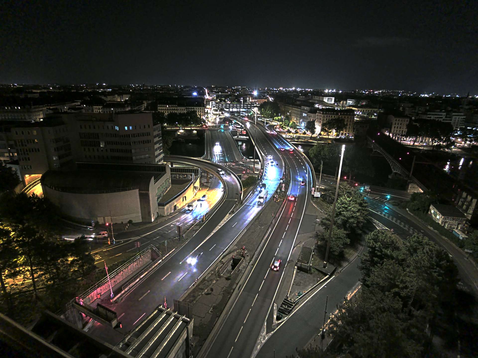 Caméra autoroute à Lyon Perrache à l'entrée Sud du Tunnel sous Fourvière, en direction de Marseille