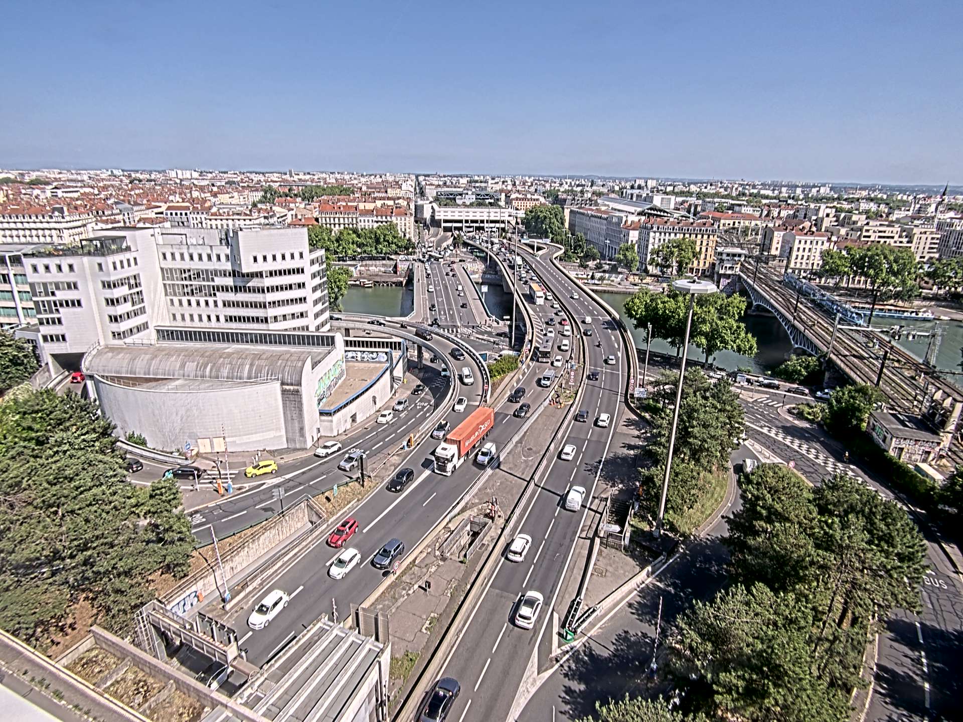 Caméra autoroute à Lyon Perrache à l'entrée Sud du Tunnel sous Fourvière, en direction de Marseille