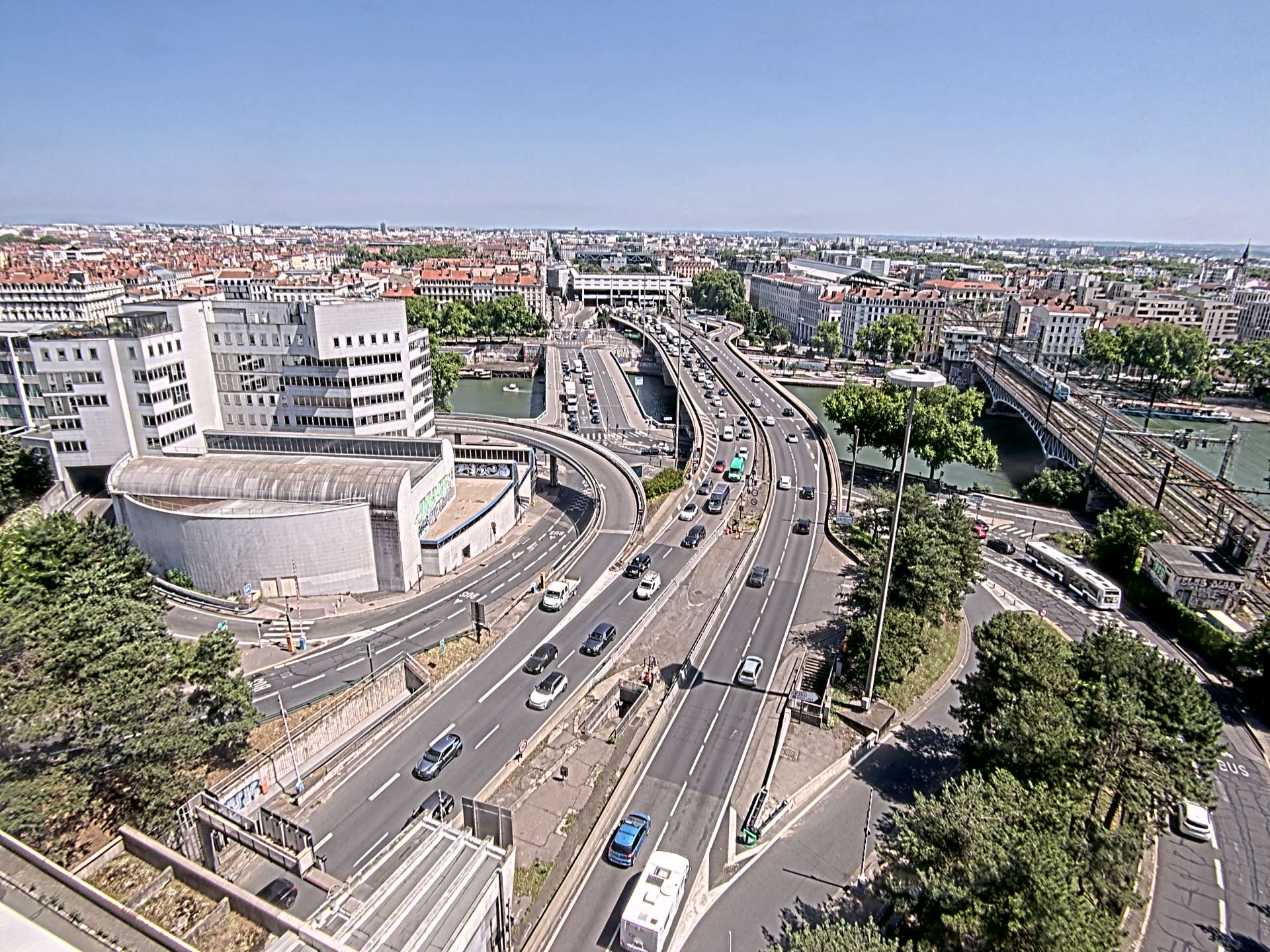 Caméra autoroute à Lyon Perrache à l'entrée Sud du Tunnel sous Fourvière, en direction de Marseille