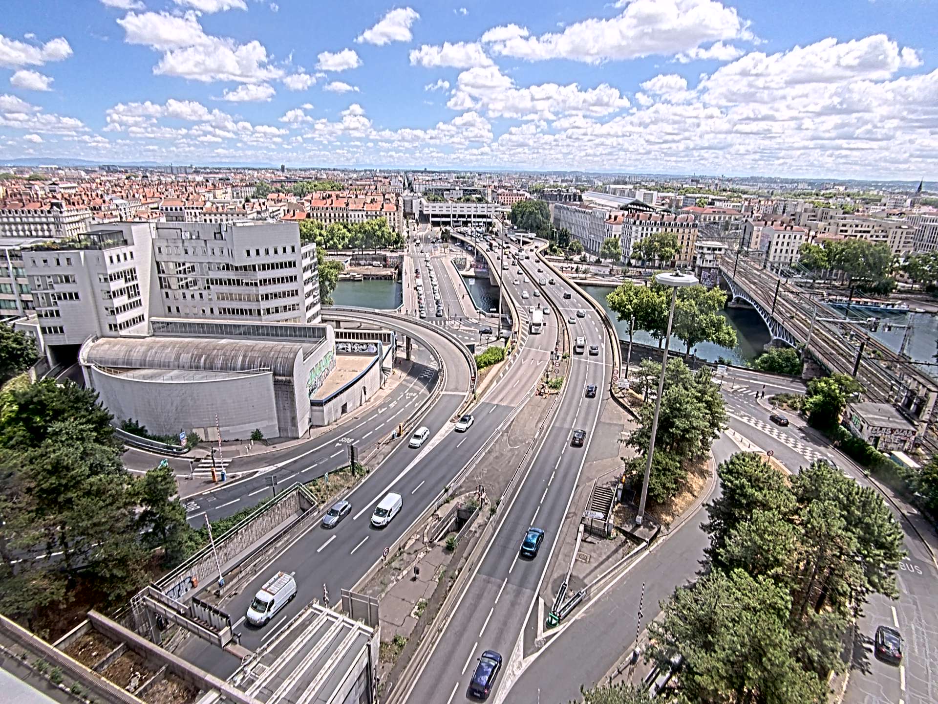 Caméra autoroute à Lyon Perrache à l'entrée Sud du Tunnel sous Fourvière, en direction de Marseille