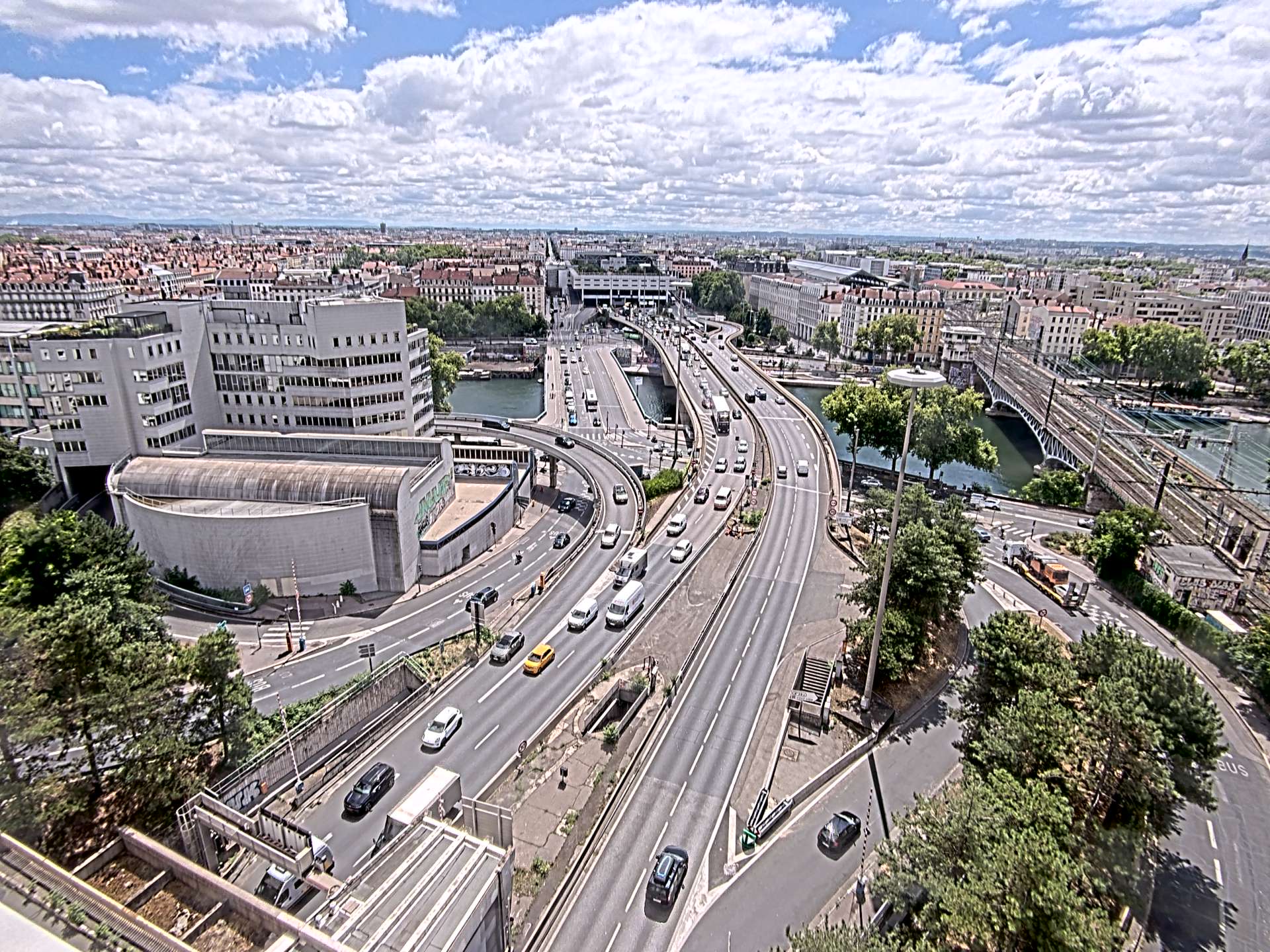 Caméra autoroute à Lyon Perrache à l'entrée Sud du Tunnel sous Fourvière, en direction de Marseille