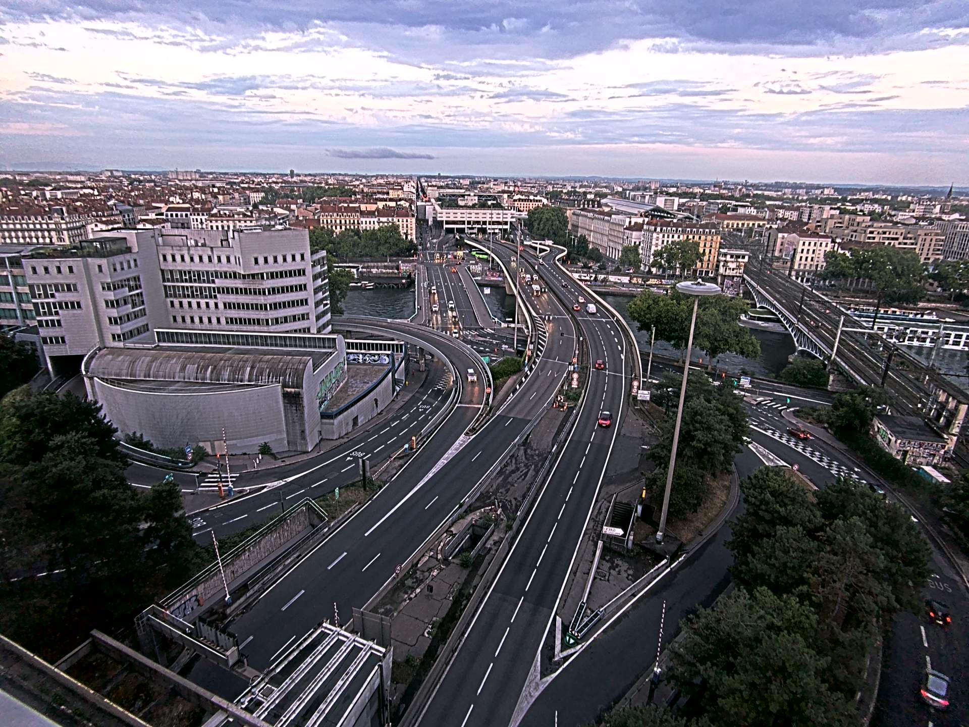 Caméra autoroute à Lyon Perrache à l'entrée Sud du Tunnel sous Fourvière, en direction de Marseille