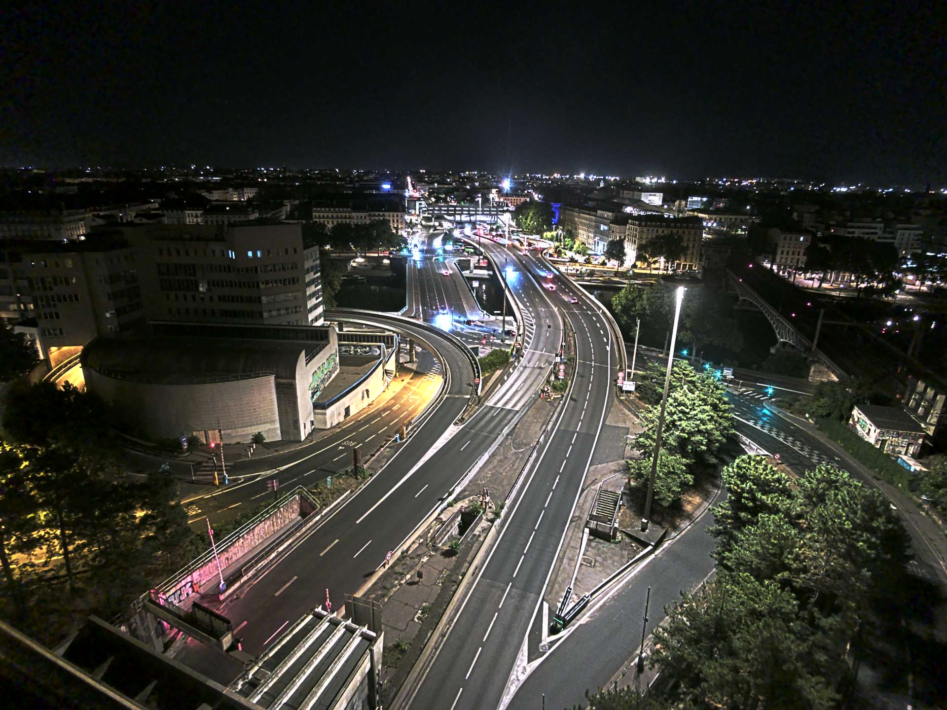 Caméra autoroute à Lyon Perrache à l'entrée Sud du Tunnel sous Fourvière, en direction de Marseille