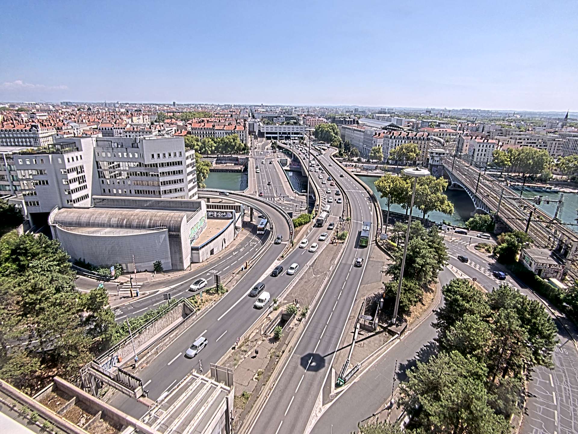 Caméra autoroute à Lyon Perrache à l'entrée Sud du Tunnel sous Fourvière, en direction de Marseille