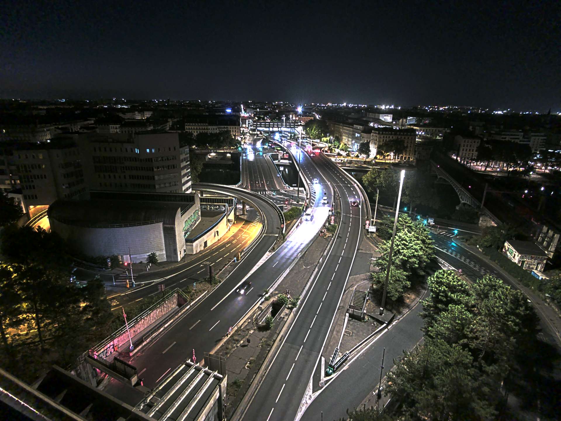 Caméra autoroute à Lyon Perrache à l'entrée Sud du Tunnel sous Fourvière, en direction de Marseille
