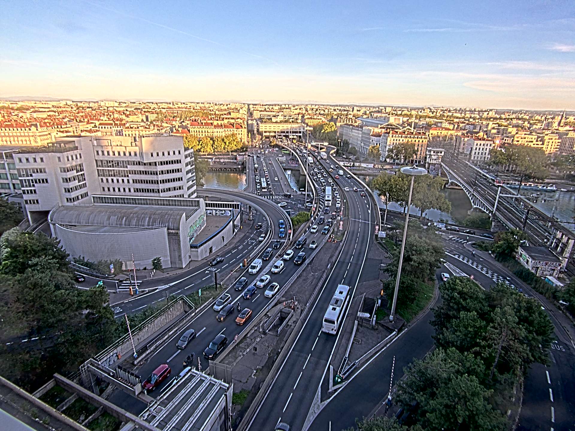 Caméra autoroute à Lyon Perrache à l'entrée Sud du Tunnel sous Fourvière, en direction de Marseille