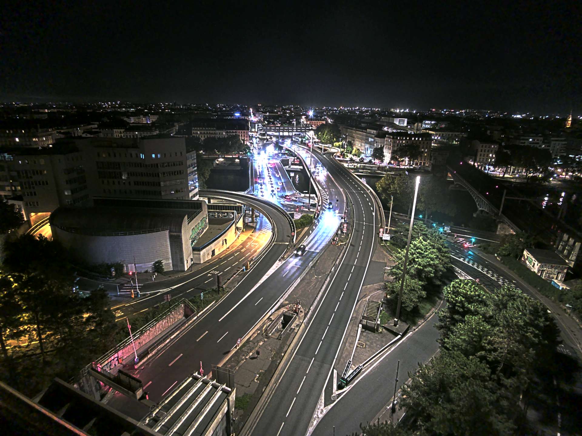 Caméra autoroute à Lyon Perrache à l'entrée Sud du Tunnel sous Fourvière, en direction de Marseille