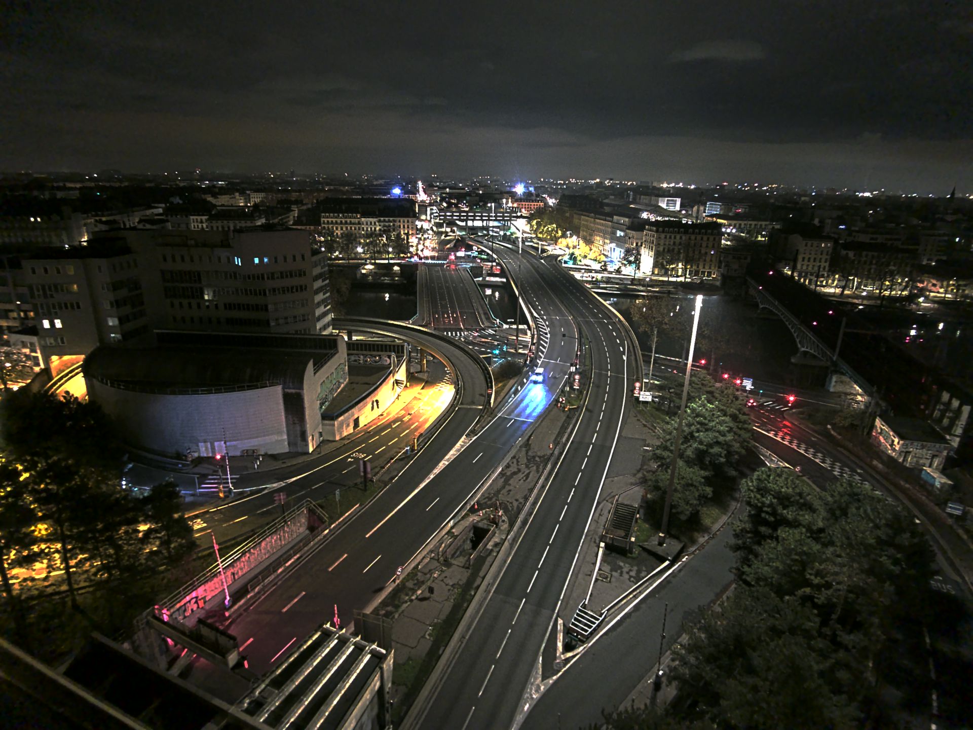 Caméra autoroute à Lyon Perrache à l'entrée Sud du Tunnel sous Fourvière, en direction de Marseille