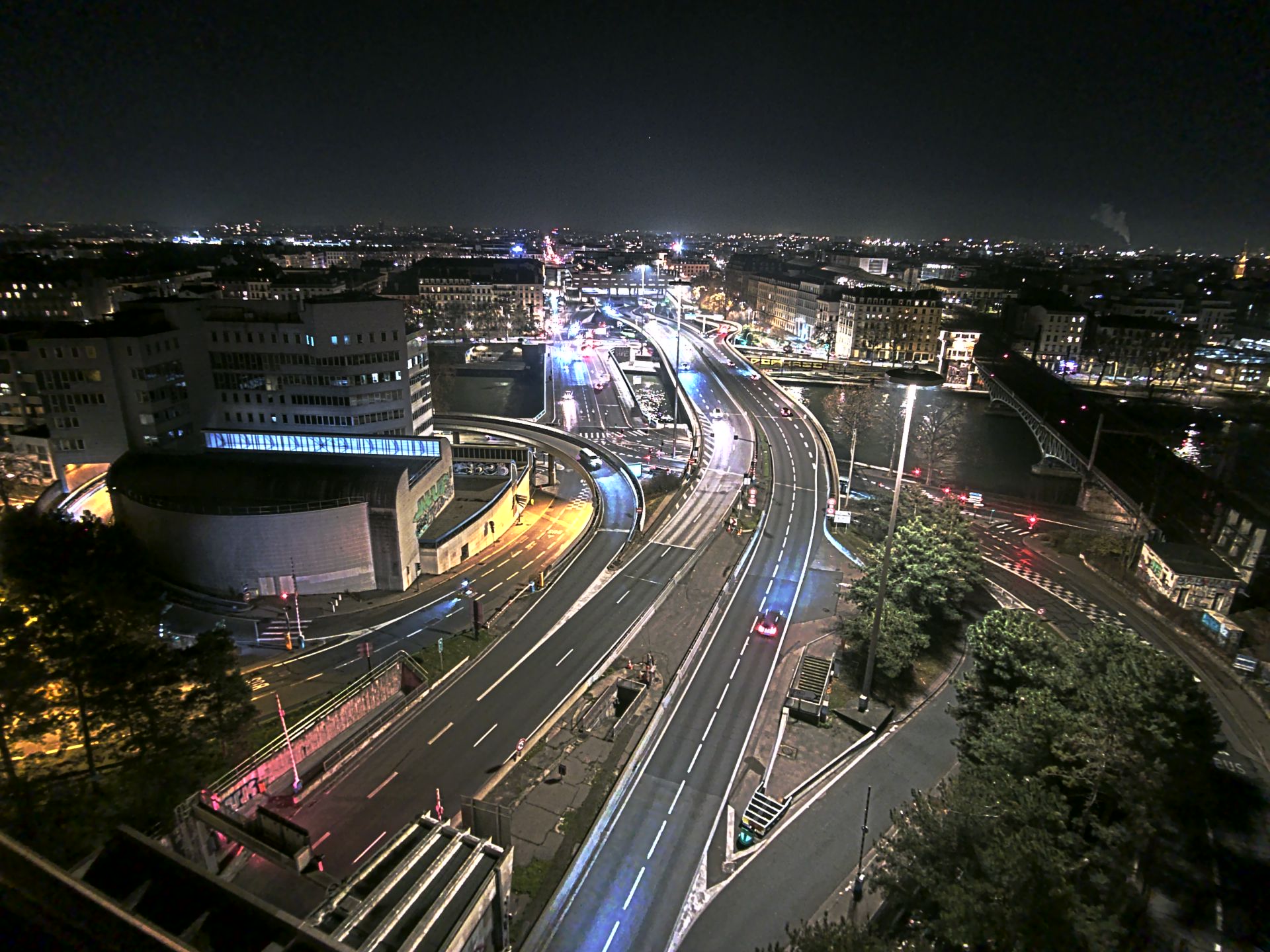 Caméra autoroute à Lyon Perrache à l'entrée Sud du Tunnel sous Fourvière, en direction de Marseille