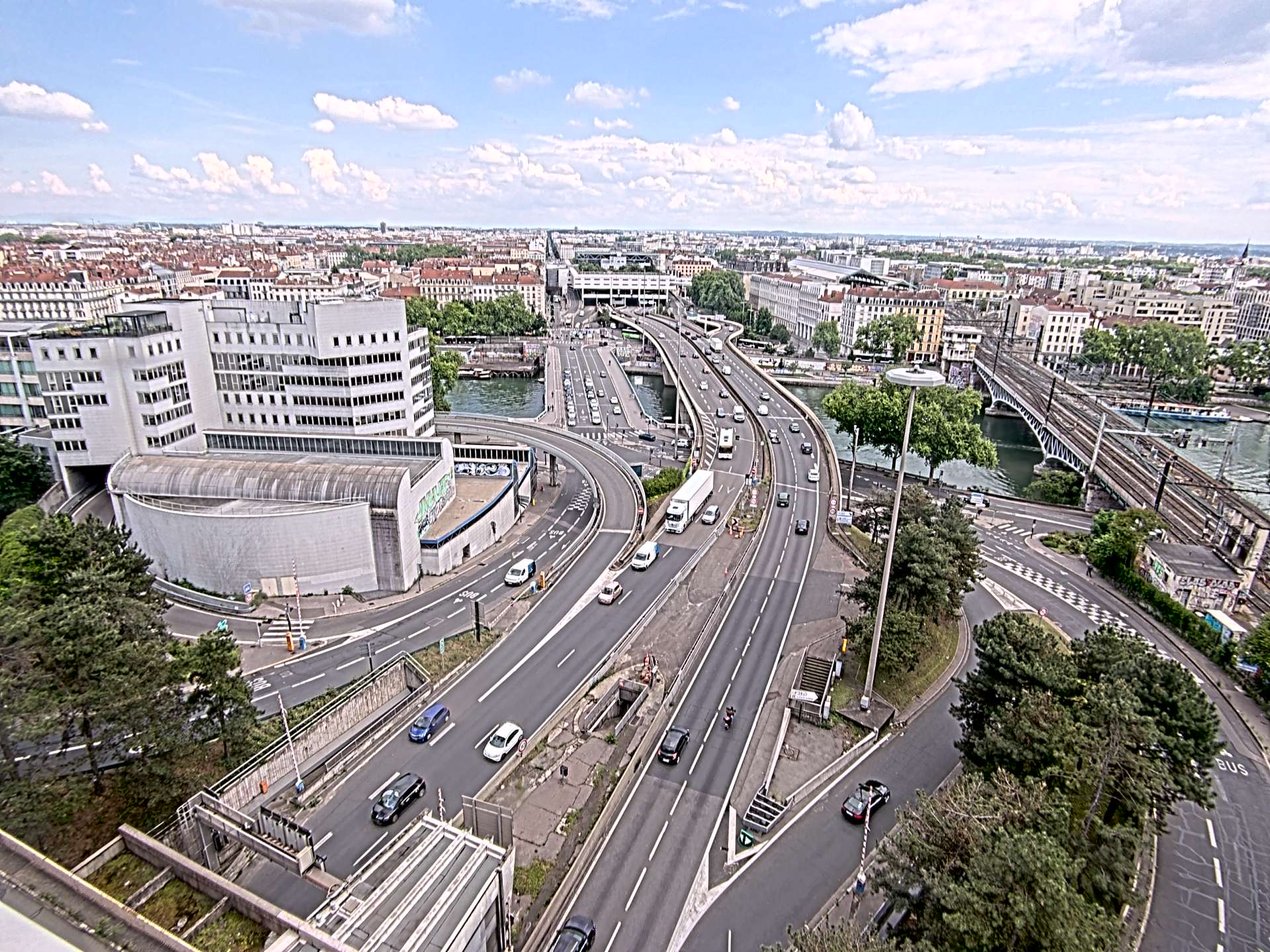 Caméra autoroute à Lyon Perrache à l'entrée Sud du Tunnel sous Fourvière, en direction de Marseille