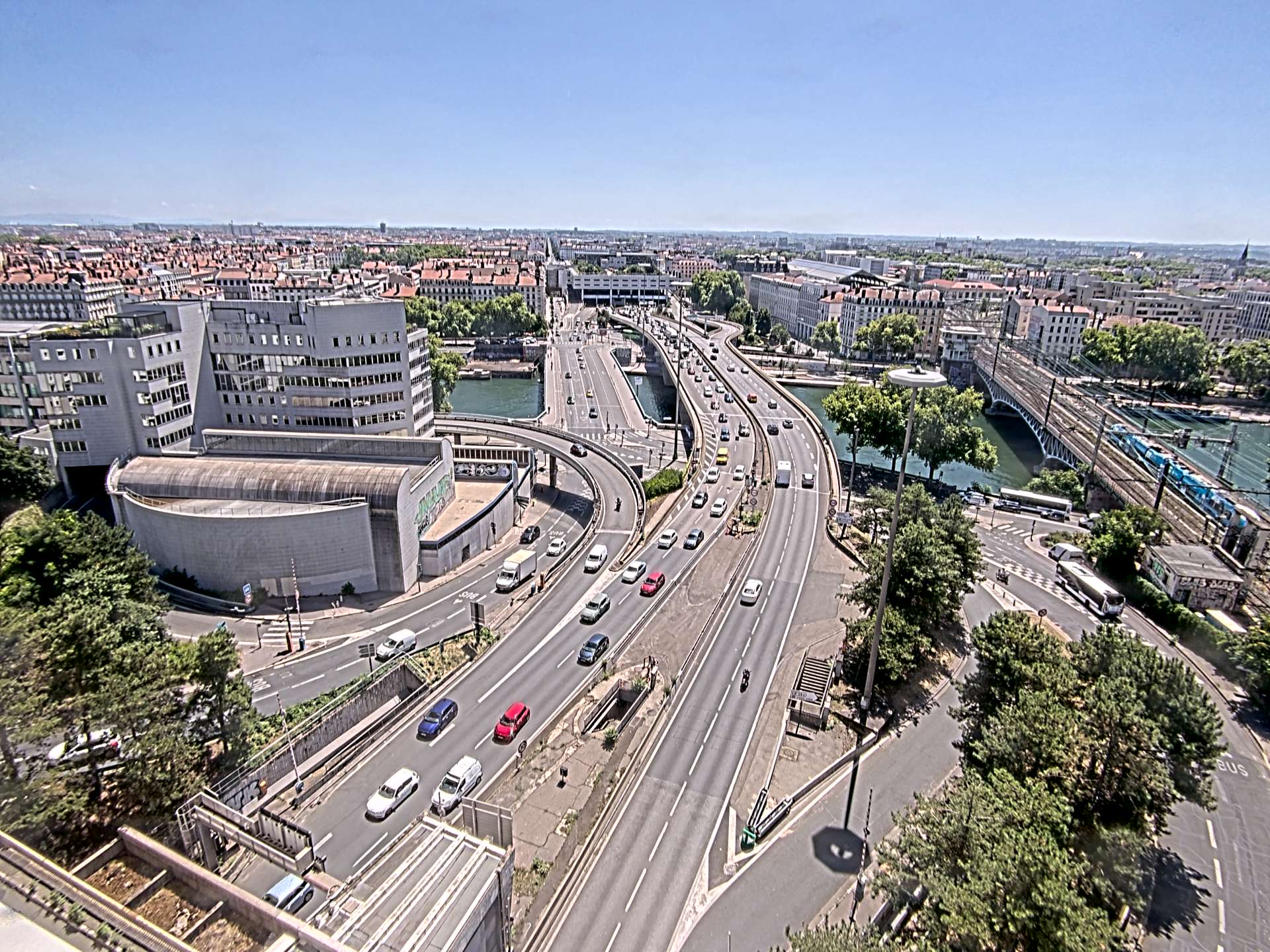 Caméra autoroute à Lyon Perrache à l'entrée Sud du Tunnel sous Fourvière, en direction de Marseille