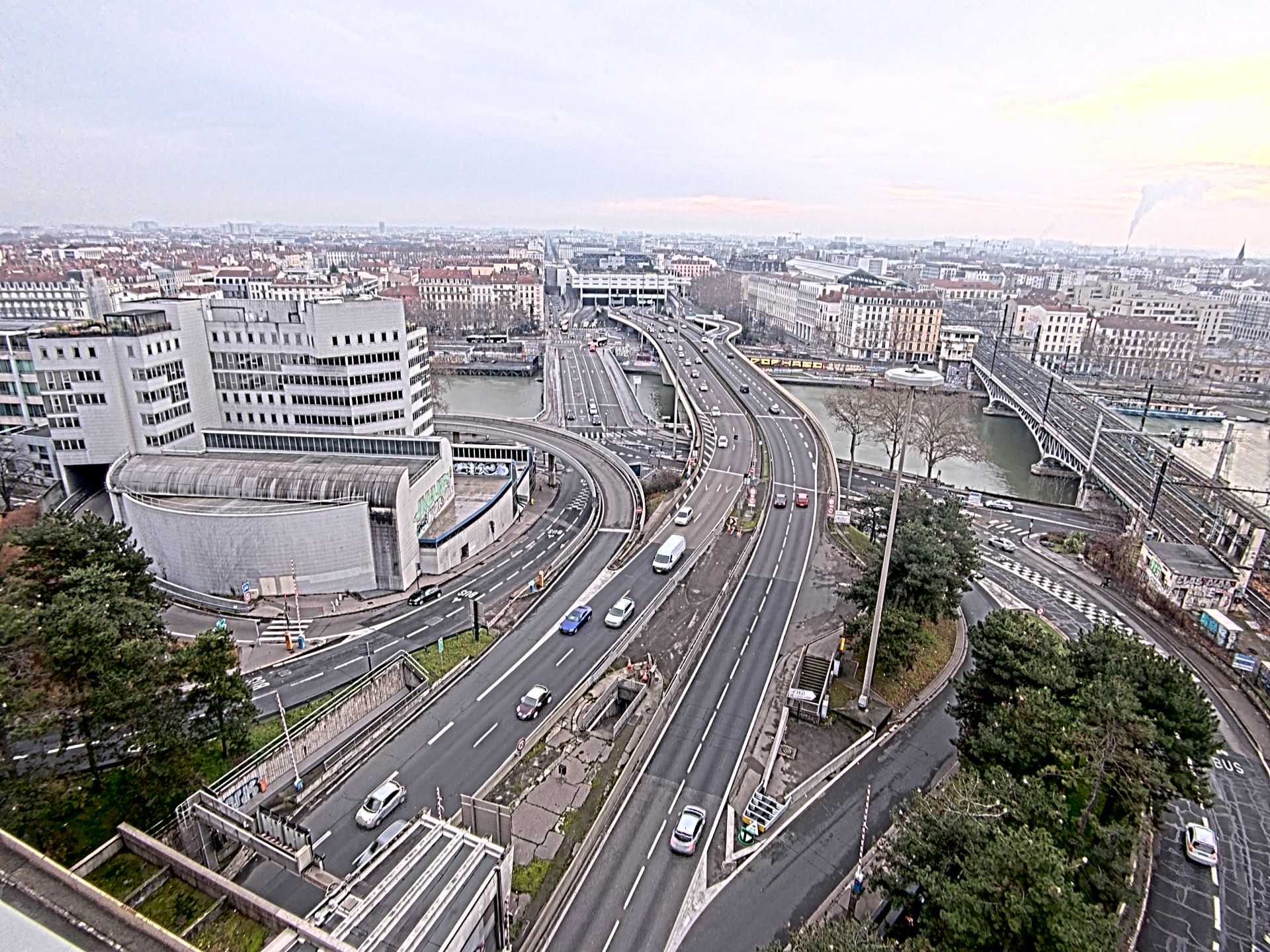 Caméra autoroute à Lyon Perrache à l'entrée Sud du Tunnel sous Fourvière, en direction de Marseille