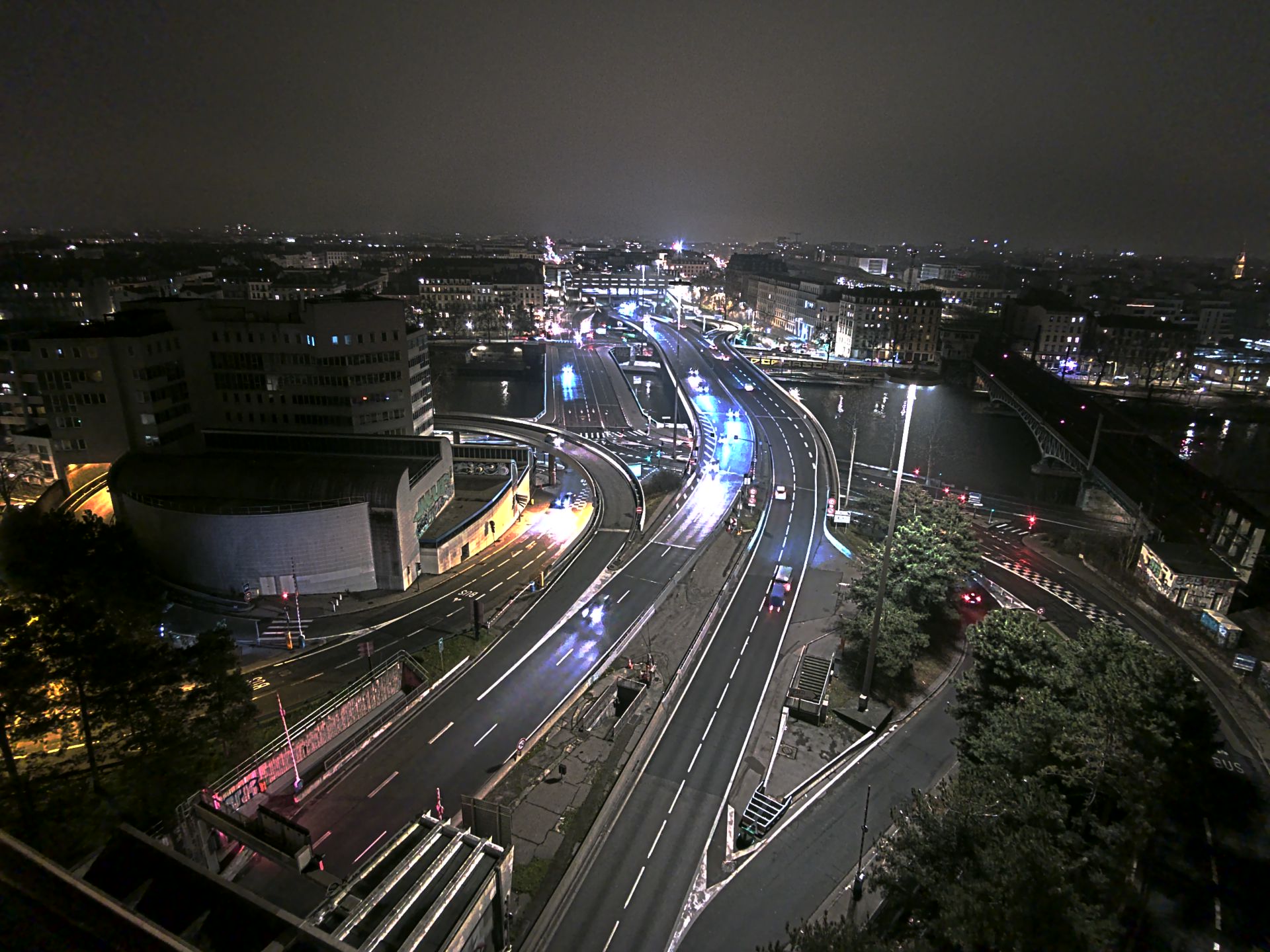 Caméra autoroute à Lyon Perrache à l'entrée Sud du Tunnel sous Fourvière, en direction de Marseille