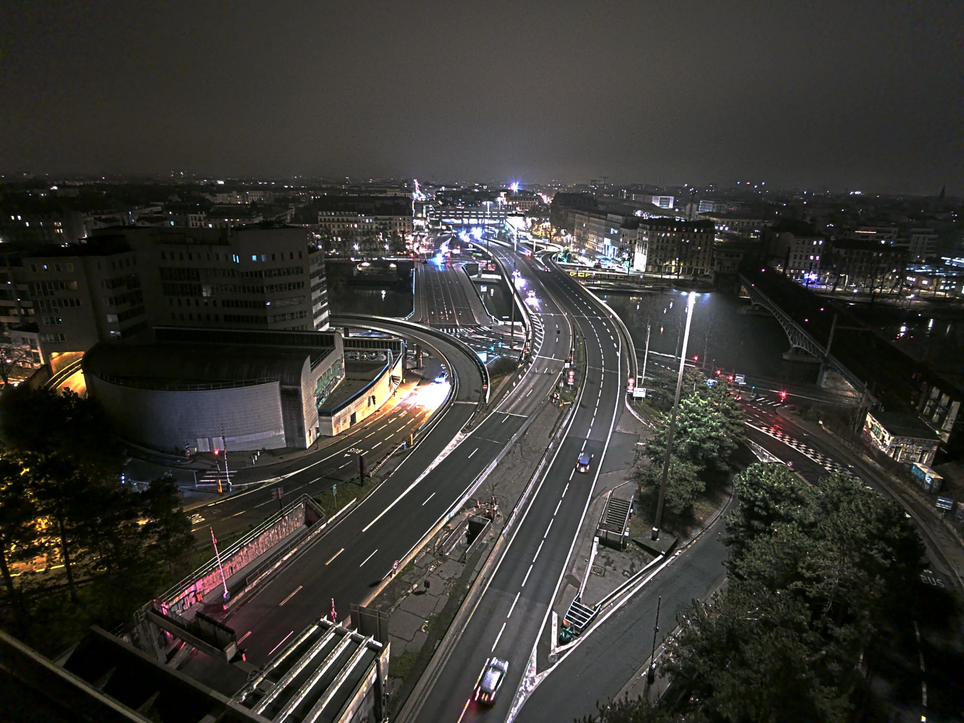 Caméra autoroute à Lyon Perrache à l'entrée Sud du Tunnel sous Fourvière, en direction de Marseille
