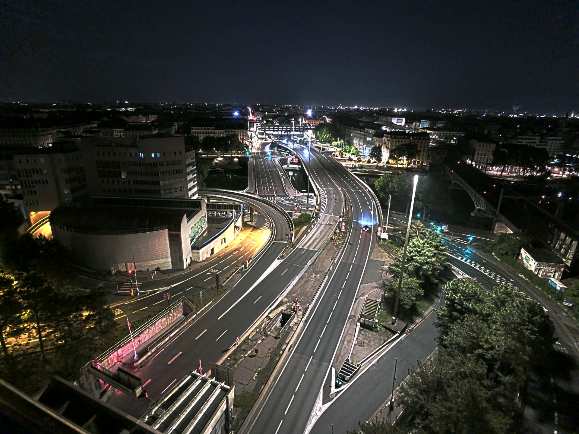 Caméra autoroute à Lyon Perrache à l'entrée Sud du Tunnel sous Fourvière, en direction de Marseille