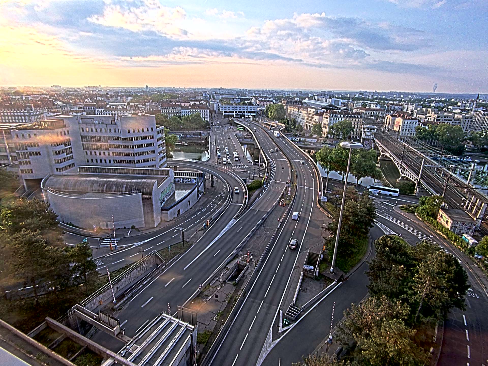 Caméra autoroute à Lyon Perrache à l'entrée Sud du Tunnel sous Fourvière, en direction de Marseille