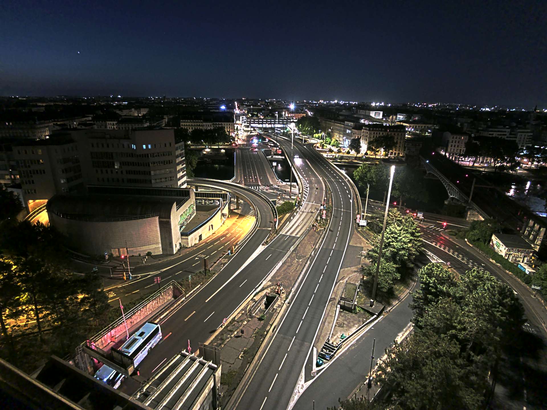 Caméra autoroute à Lyon Perrache à l'entrée Sud du Tunnel sous Fourvière, en direction de Marseille