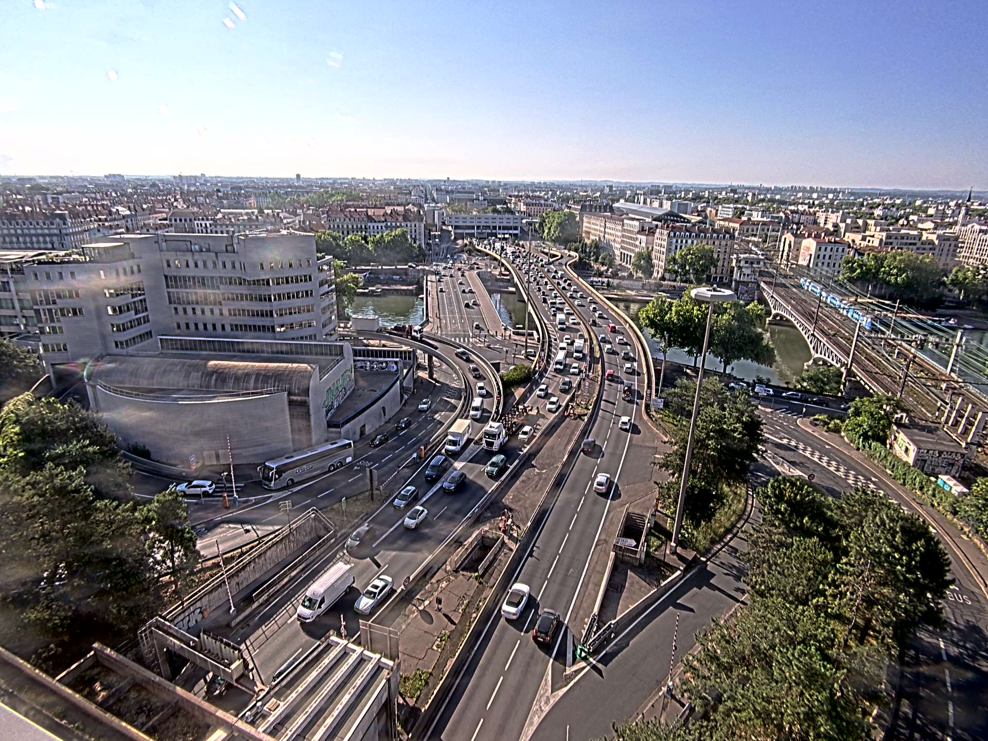 Caméra autoroute à Lyon Perrache à l'entrée Sud du Tunnel sous Fourvière, en direction de Marseille