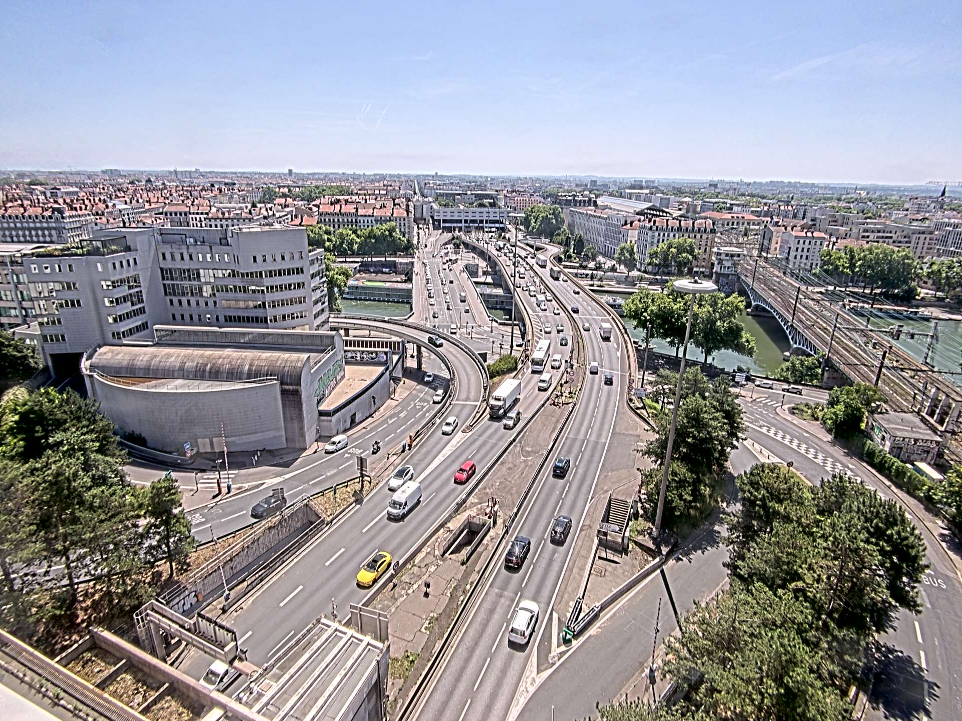 Caméra autoroute à Lyon Perrache à l'entrée Sud du Tunnel sous Fourvière, en direction de Marseille