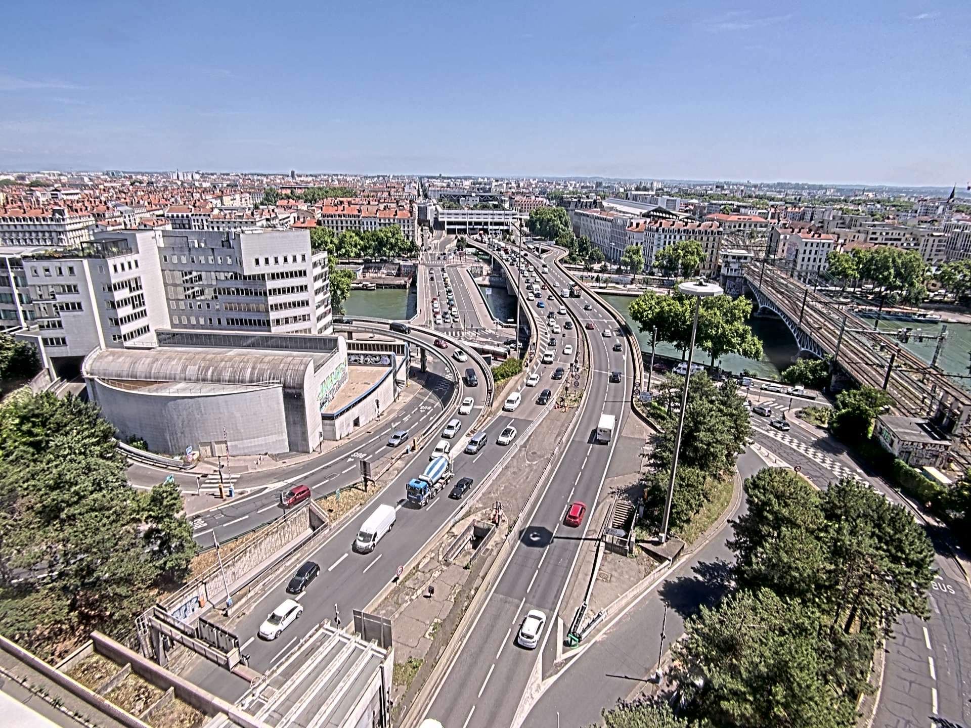 Caméra autoroute à Lyon Perrache à l'entrée Sud du Tunnel sous Fourvière, en direction de Marseille