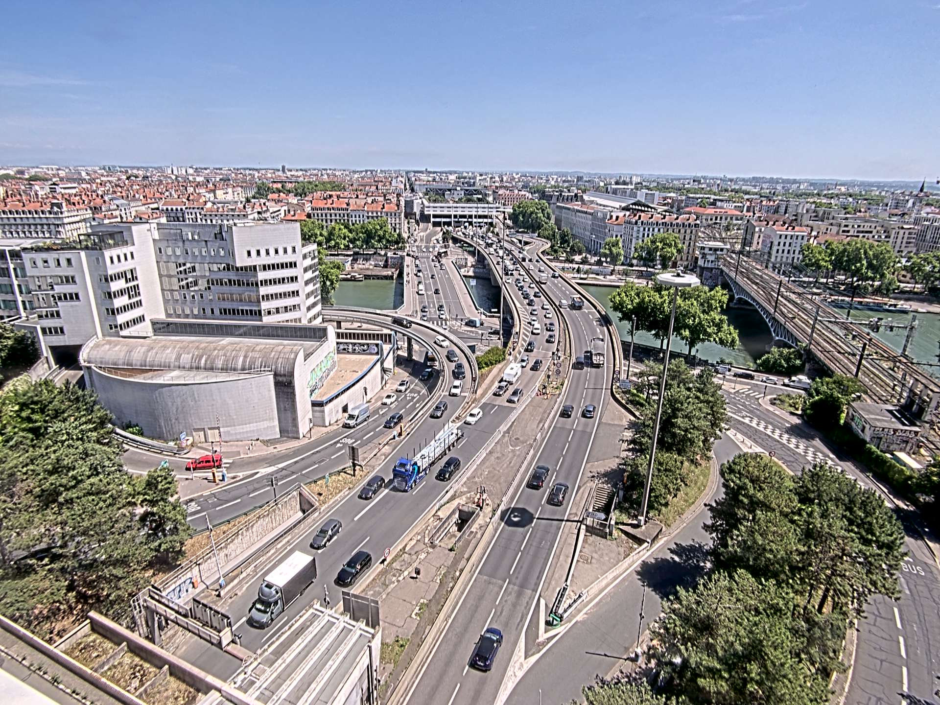 Caméra autoroute à Lyon Perrache à l'entrée Sud du Tunnel sous Fourvière, en direction de Marseille