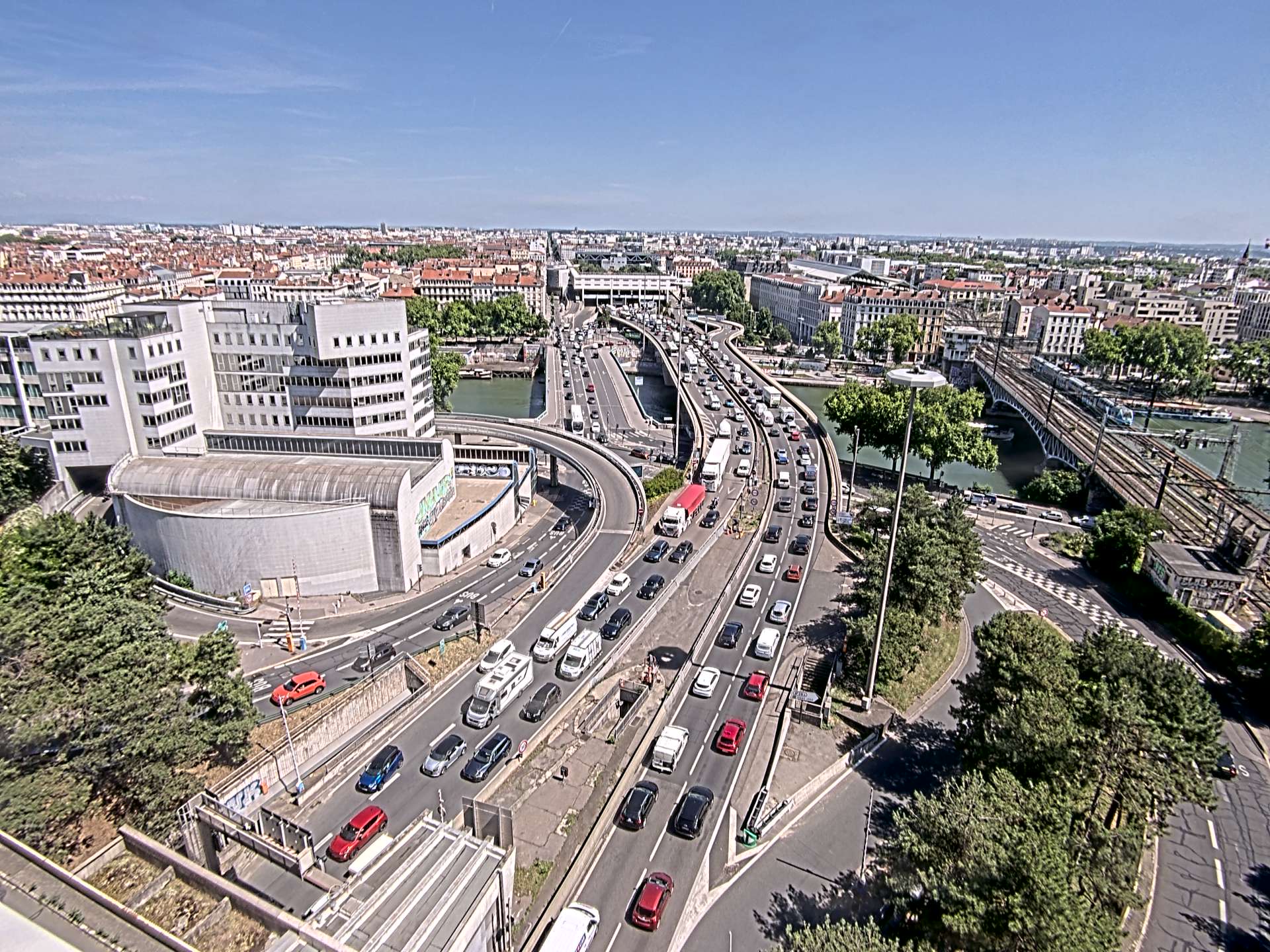 Caméra autoroute à Lyon Perrache à l'entrée Sud du Tunnel sous Fourvière, en direction de Marseille